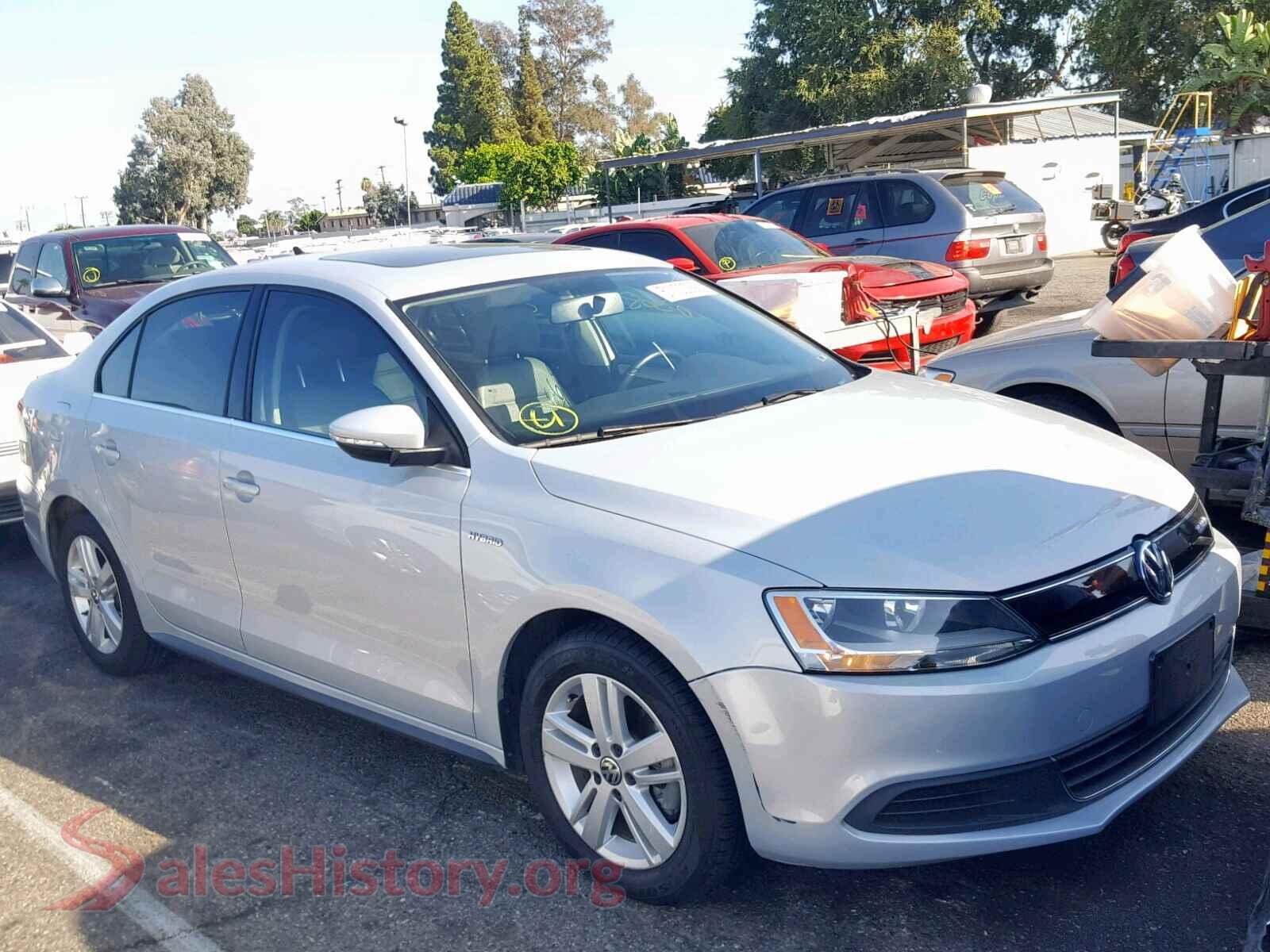2013 VOLKSWAGEN JETTA — VIN 3VW637AJ6DM292111