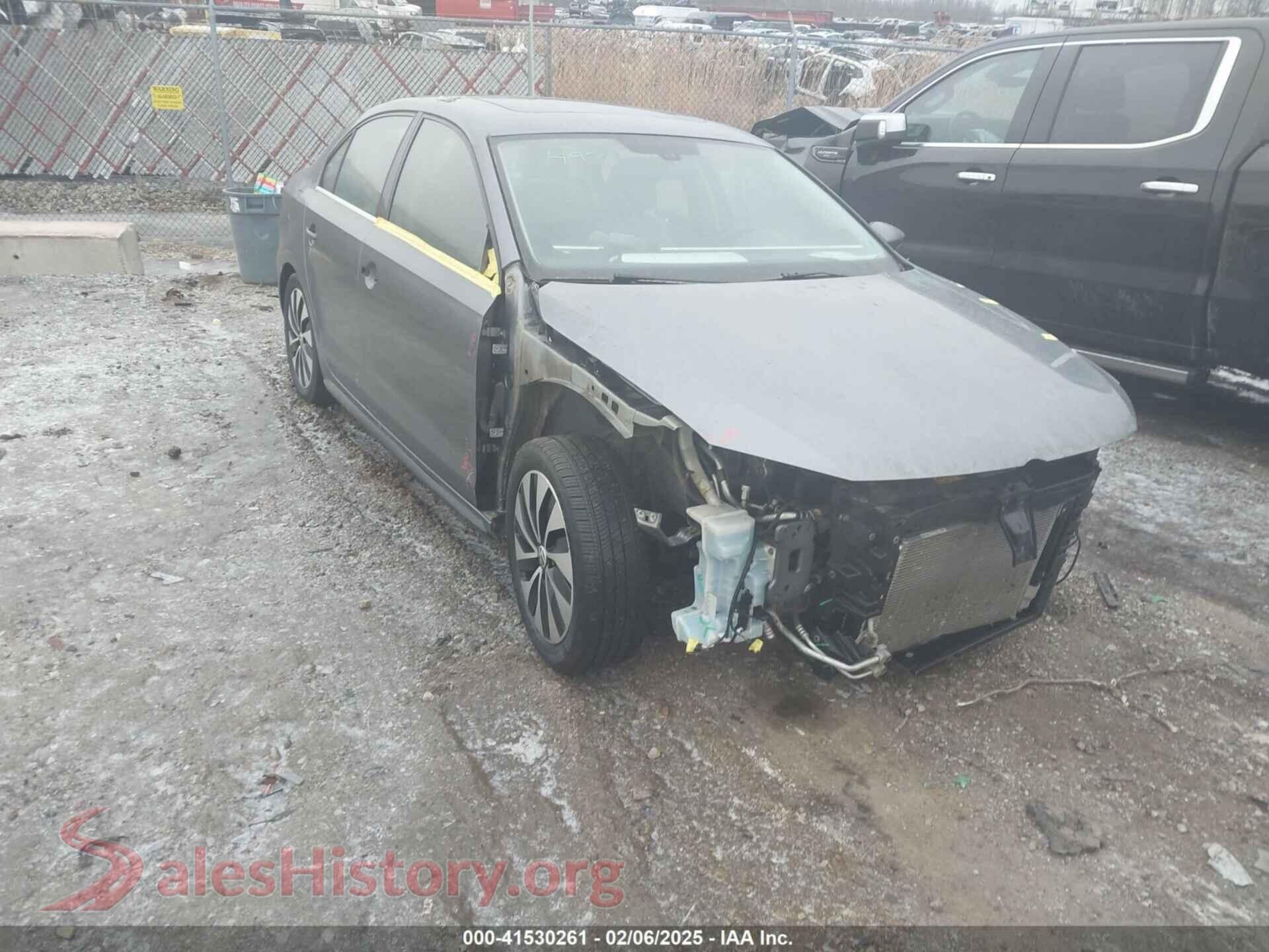 2015 VOLKSWAGEN JETTA HYBRID — VIN 3VW637AJ9FM310524