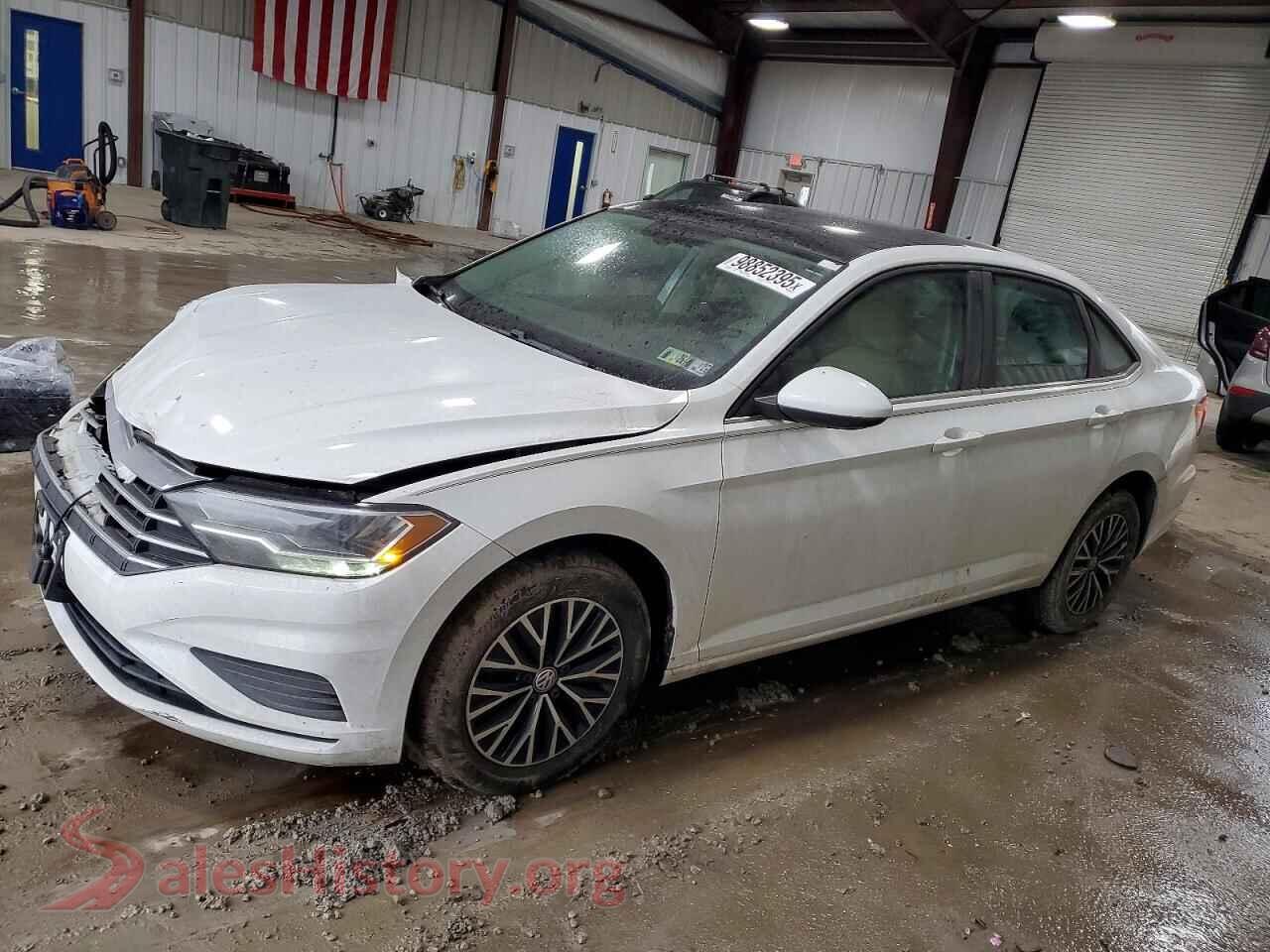 2019 VOLKSWAGEN JETTA — VIN 3VWCB7BU8KM222251