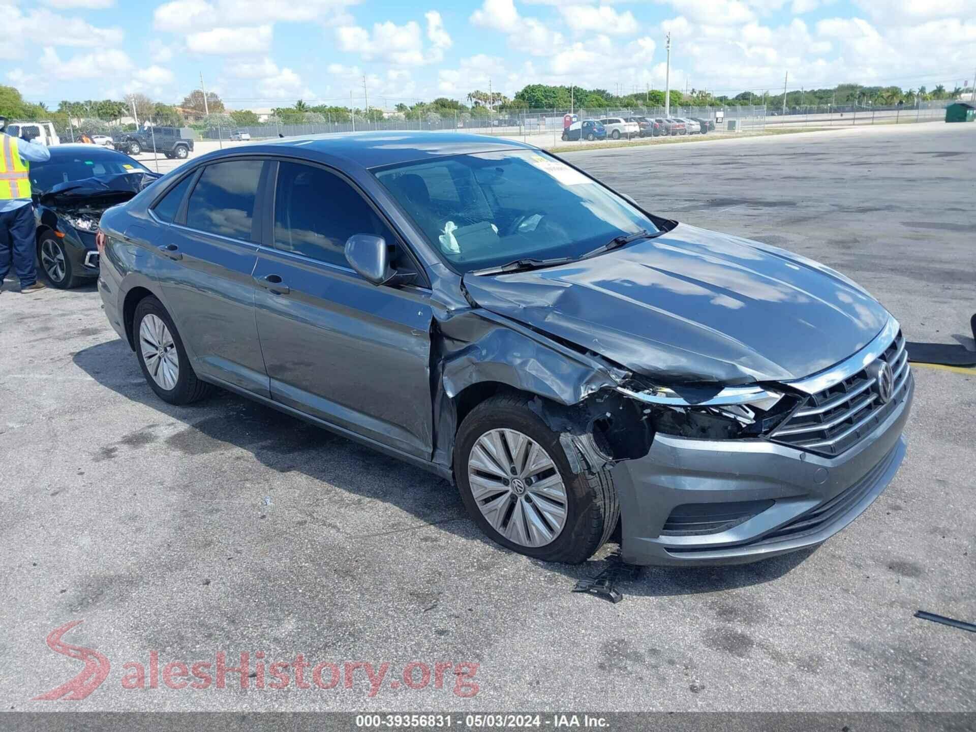 2019 VOLKSWAGEN JETTA — VIN 3VWCB7BUXKM144913