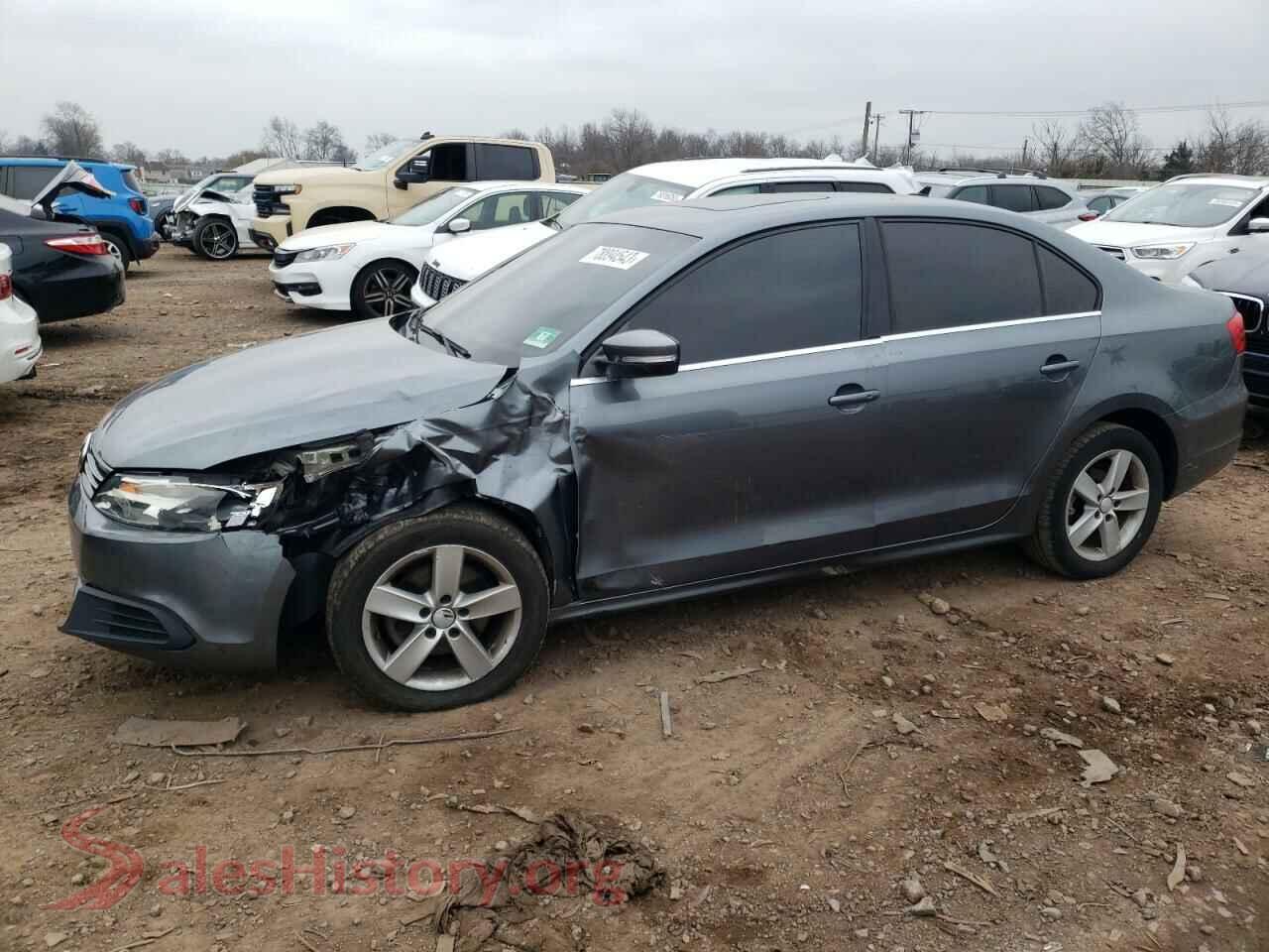 2014 VOLKSWAGEN JETTA — VIN 3VWD07AJ4EM275437