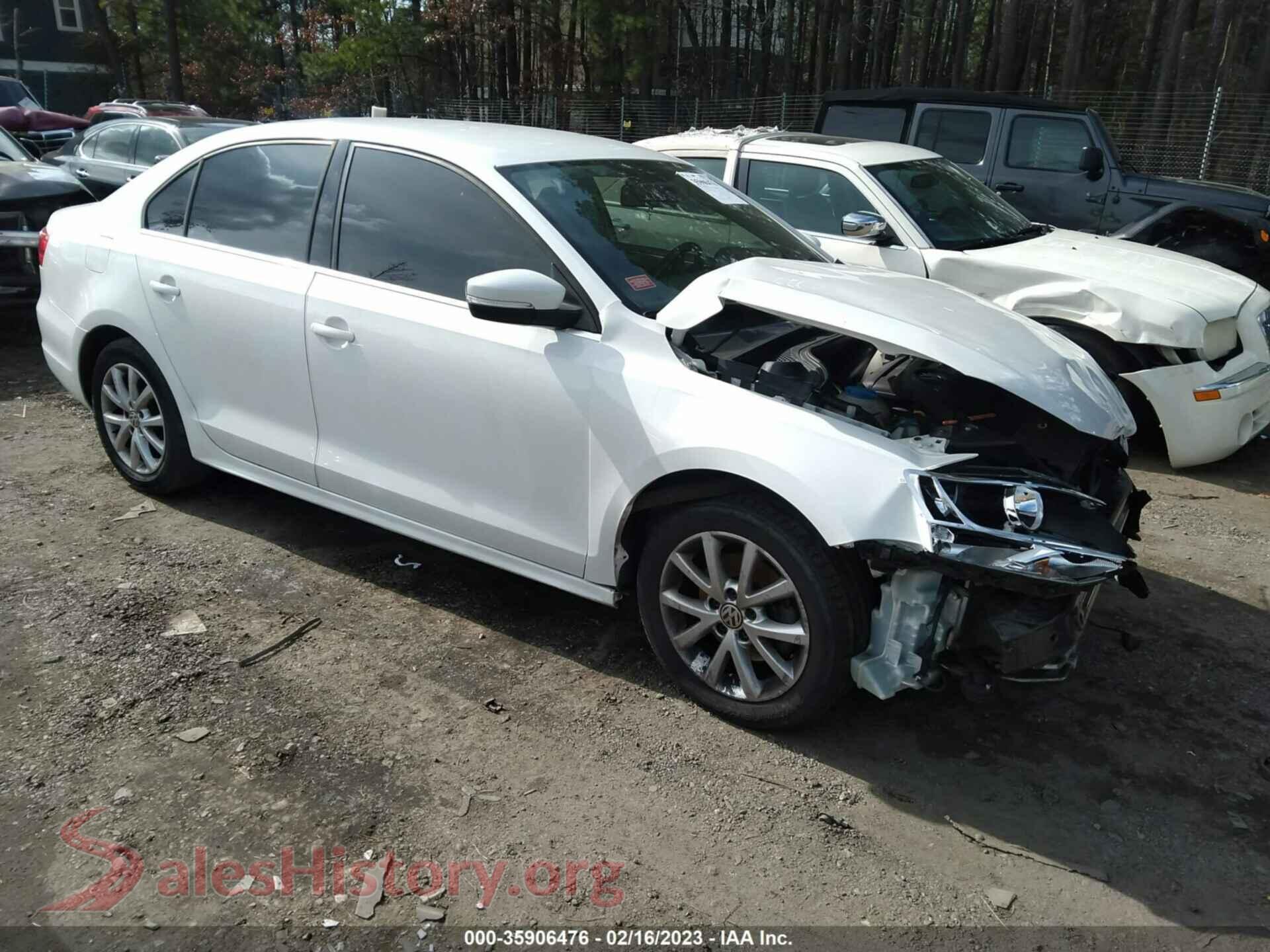 2014 VOLKSWAGEN JETTA SEDAN — VIN 3VWD07AJXEM298222