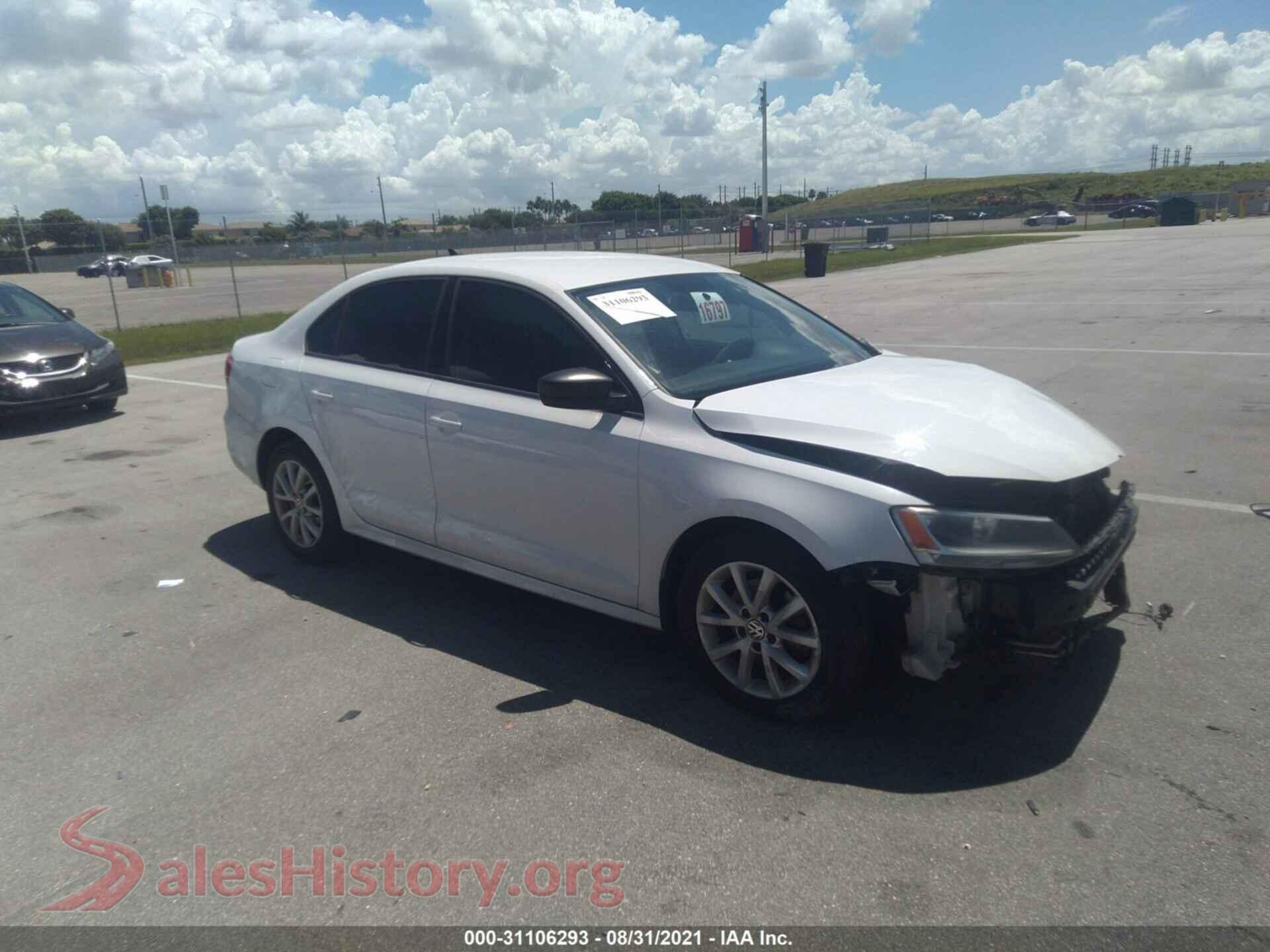 2015 VOLKSWAGEN JETTA SEDAN — VIN 3VWD17AJ1FM258903