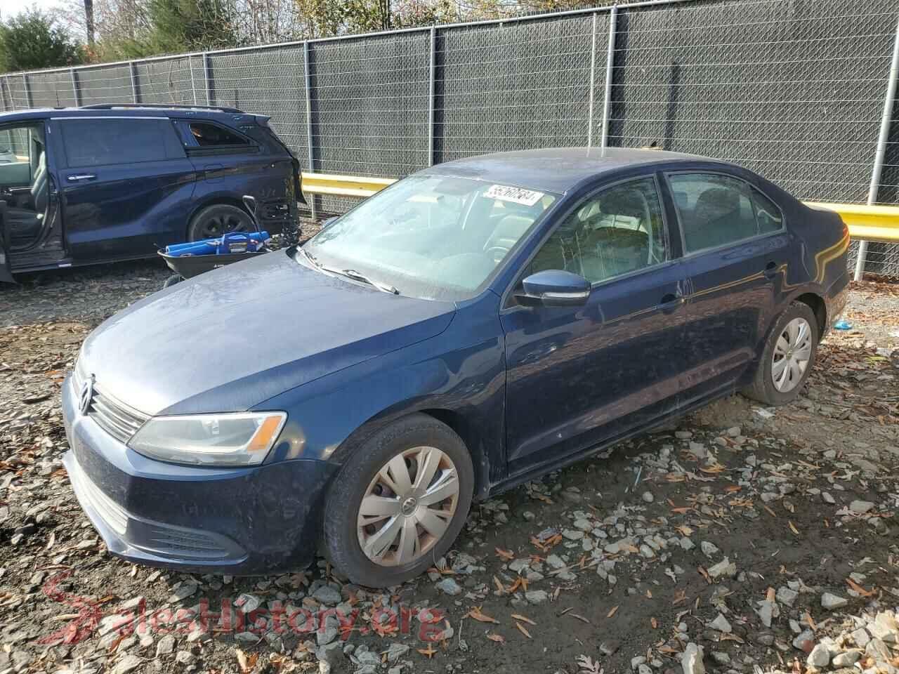 2014 VOLKSWAGEN JETTA — VIN 3VWD17AJ2EM409018