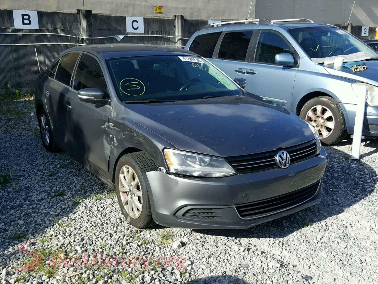 2014 VOLKSWAGEN JETTA — VIN 3VWD17AJ3EM284191
