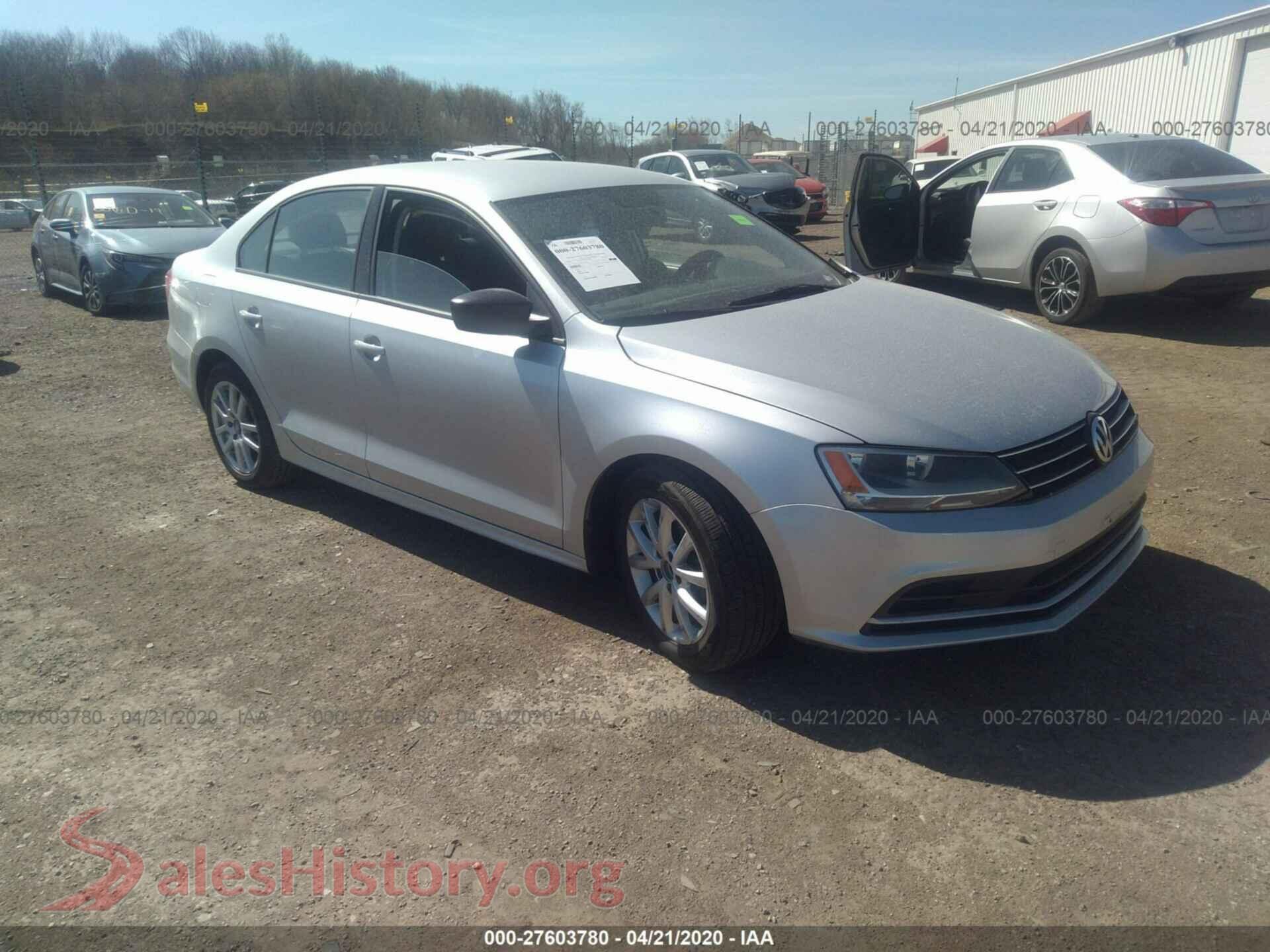 2015 VOLKSWAGEN JETTA — VIN 3VWD17AJ3FM259244
