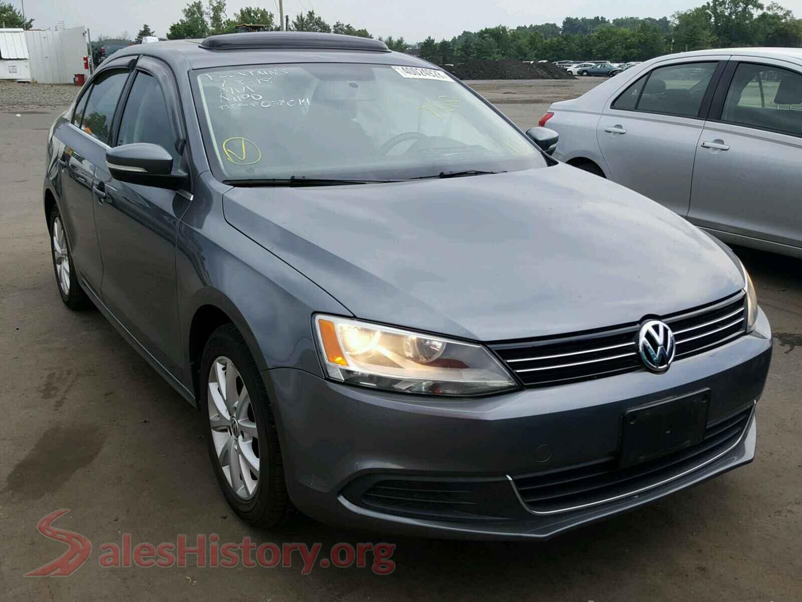 2014 VOLKSWAGEN JETTA — VIN 3VWD17AJ4EM326884