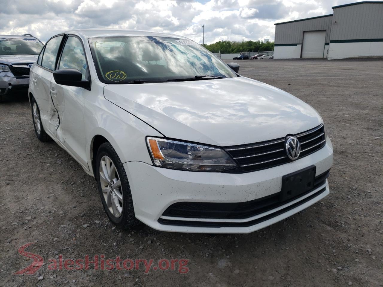 2015 VOLKSWAGEN JETTA — VIN 3VWD17AJ5FM252621