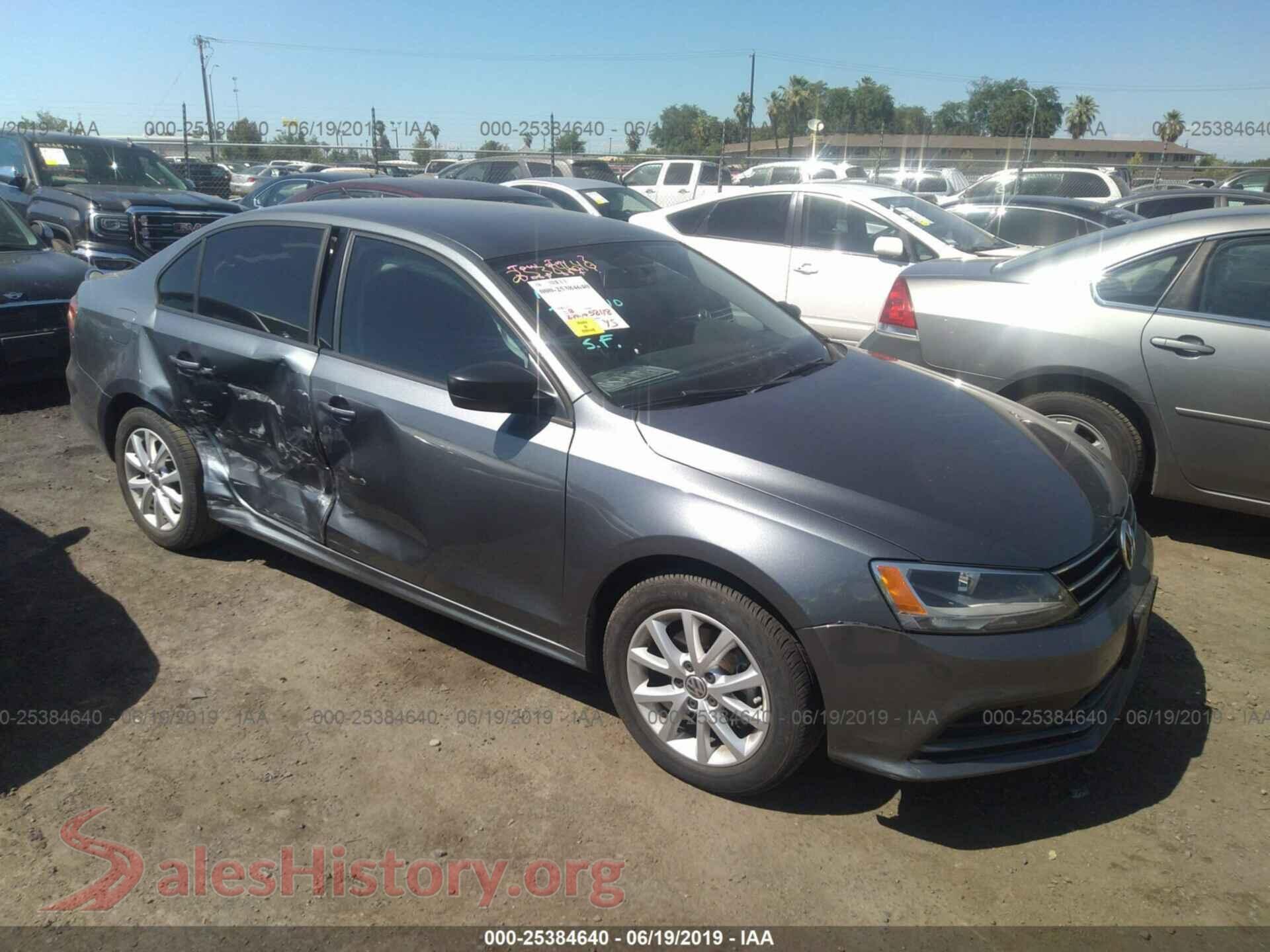 2015 VOLKSWAGEN JETTA — VIN 3VWD17AJ6FM271534