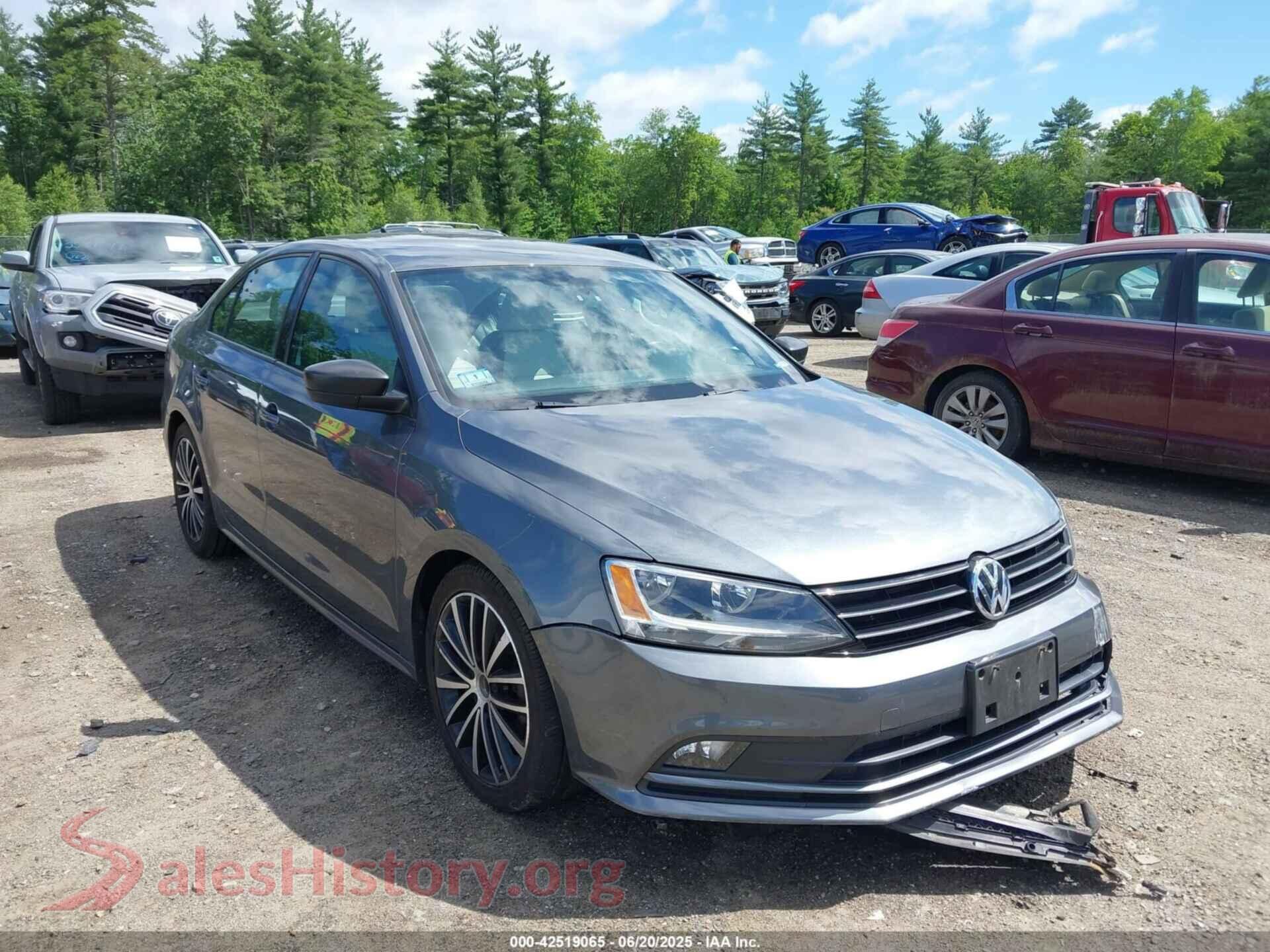 2016 VOLKSWAGEN JETTA — VIN 3VWD17AJ7GM392686