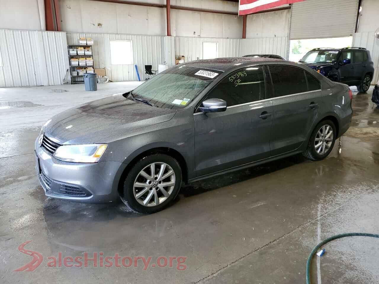 2014 VOLKSWAGEN JETTA — VIN 3VWD17AJ8EM275261