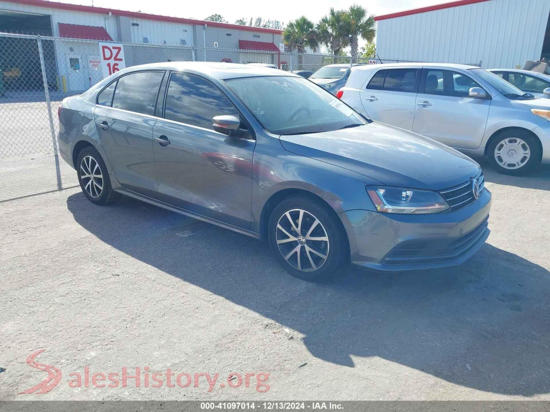 2017 VOLKSWAGEN JETTA — VIN 3VWDB7AJ0HM238609