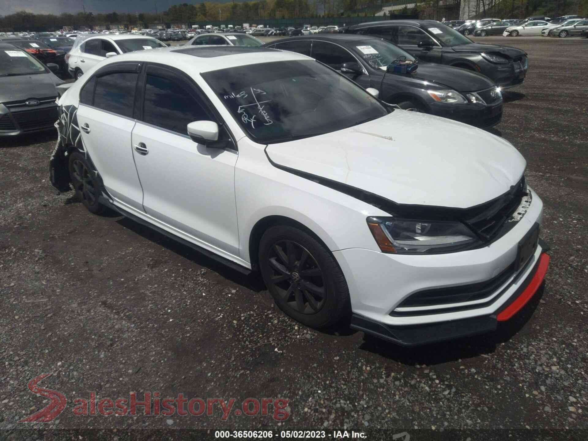 2017 VOLKSWAGEN JETTA — VIN 3VWDB7AJ0HM275921