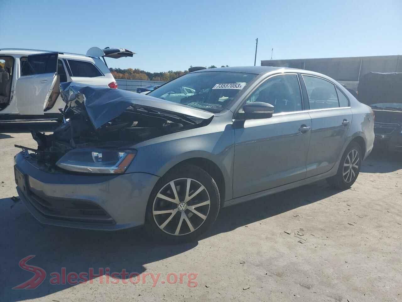 2018 VOLKSWAGEN JETTA — VIN 3VWDB7AJ2JM223132