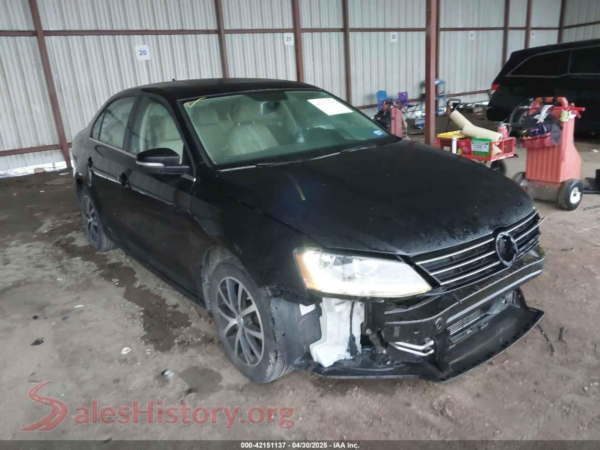 2018 VOLKSWAGEN JETTA — VIN 3VWDB7AJ3JM214858
