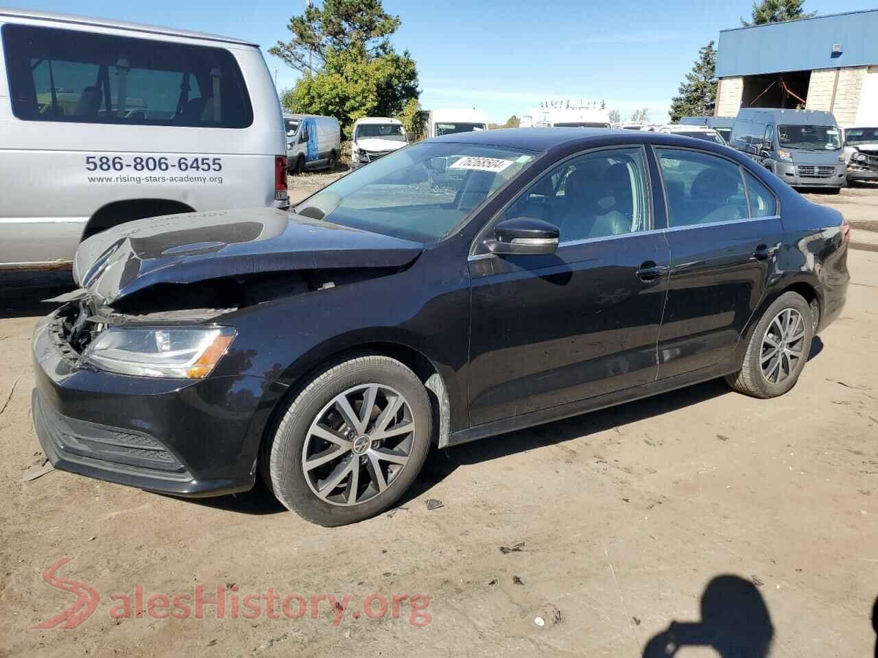 2017 VOLKSWAGEN JETTA — VIN 3VWDB7AJ4HM323579