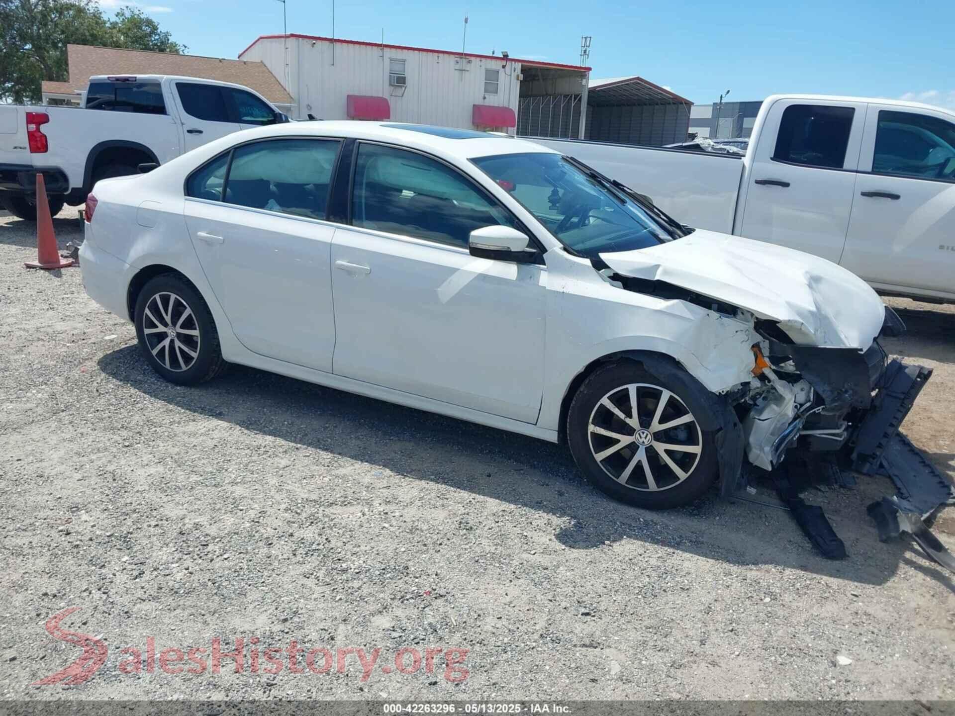 2017 VOLKSWAGEN JETTA — VIN 3VWDB7AJ4HM414139