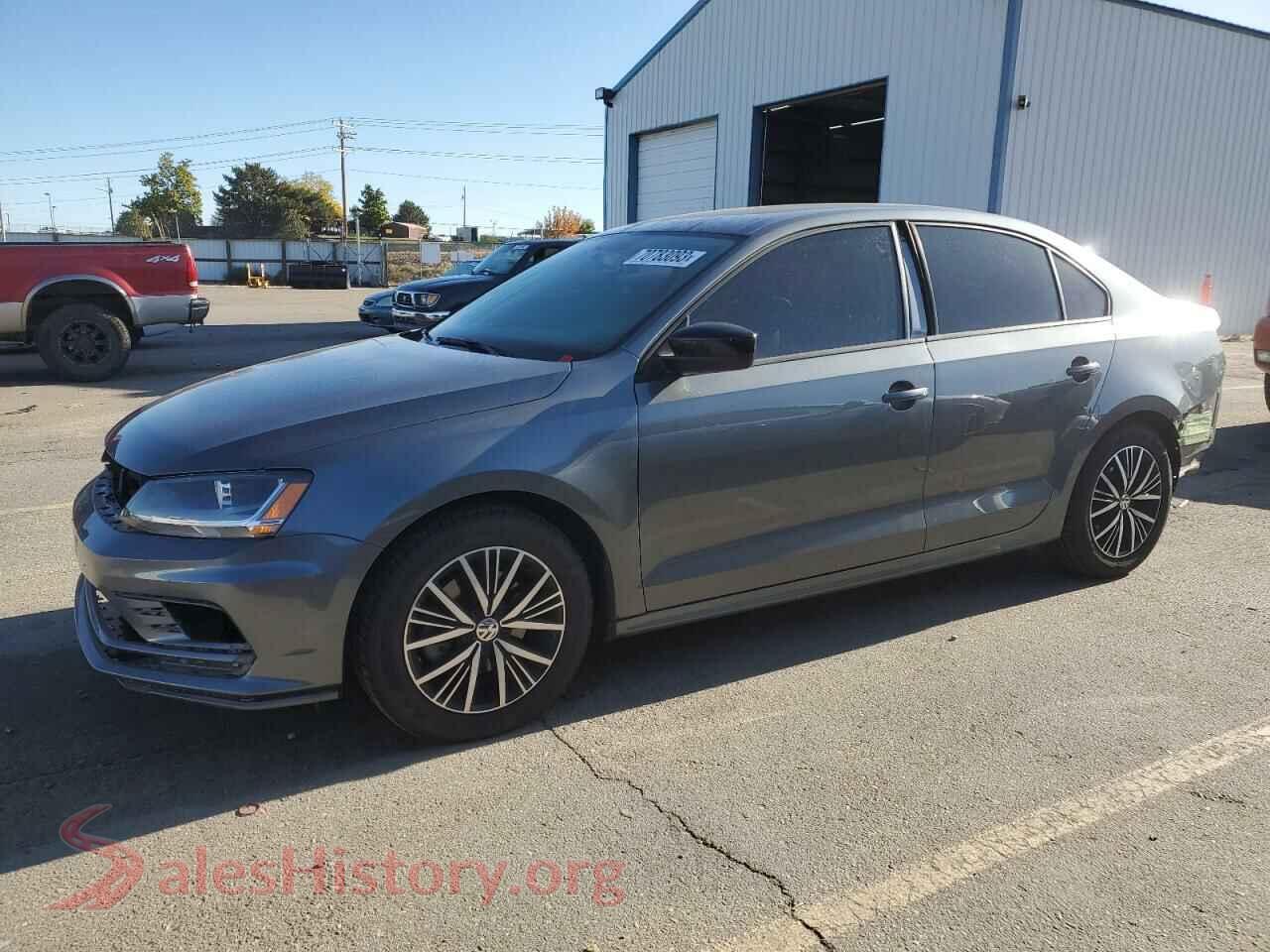 2018 VOLKSWAGEN JETTA — VIN 3VWDB7AJ4JM226601
