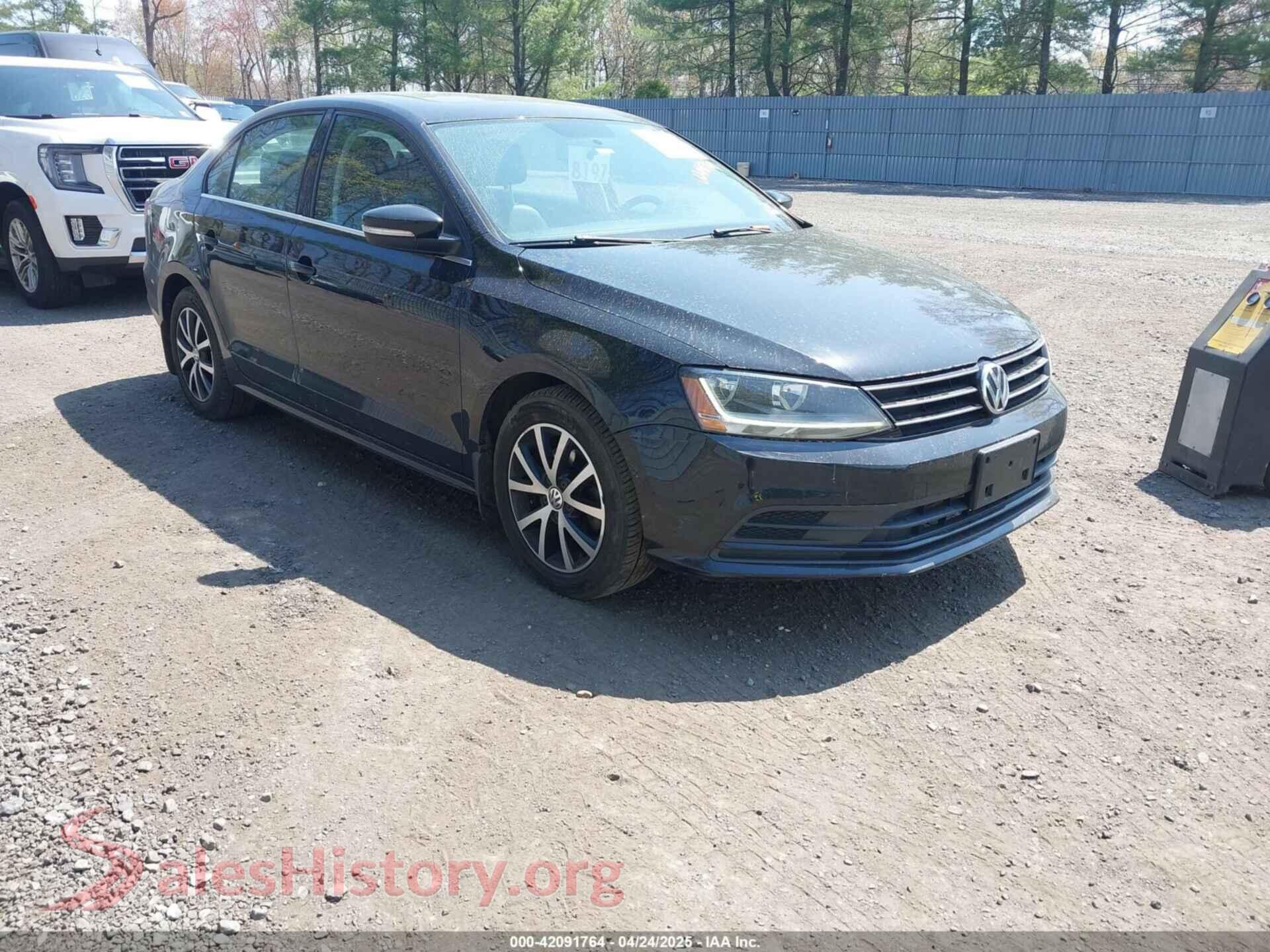 2017 VOLKSWAGEN JETTA — VIN 3VWDB7AJ7HM242432