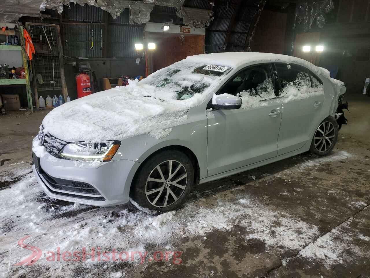 2017 VOLKSWAGEN JETTA — VIN 3VWDB7AJ7HM268982