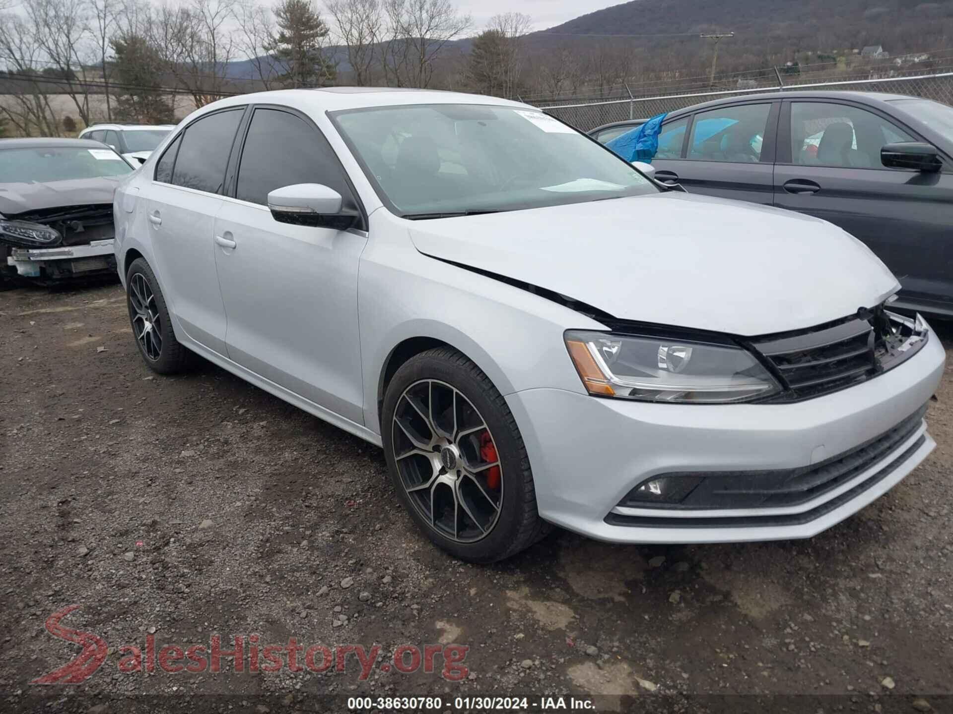 2017 VOLKSWAGEN JETTA — VIN 3VWDB7AJ7HM272384