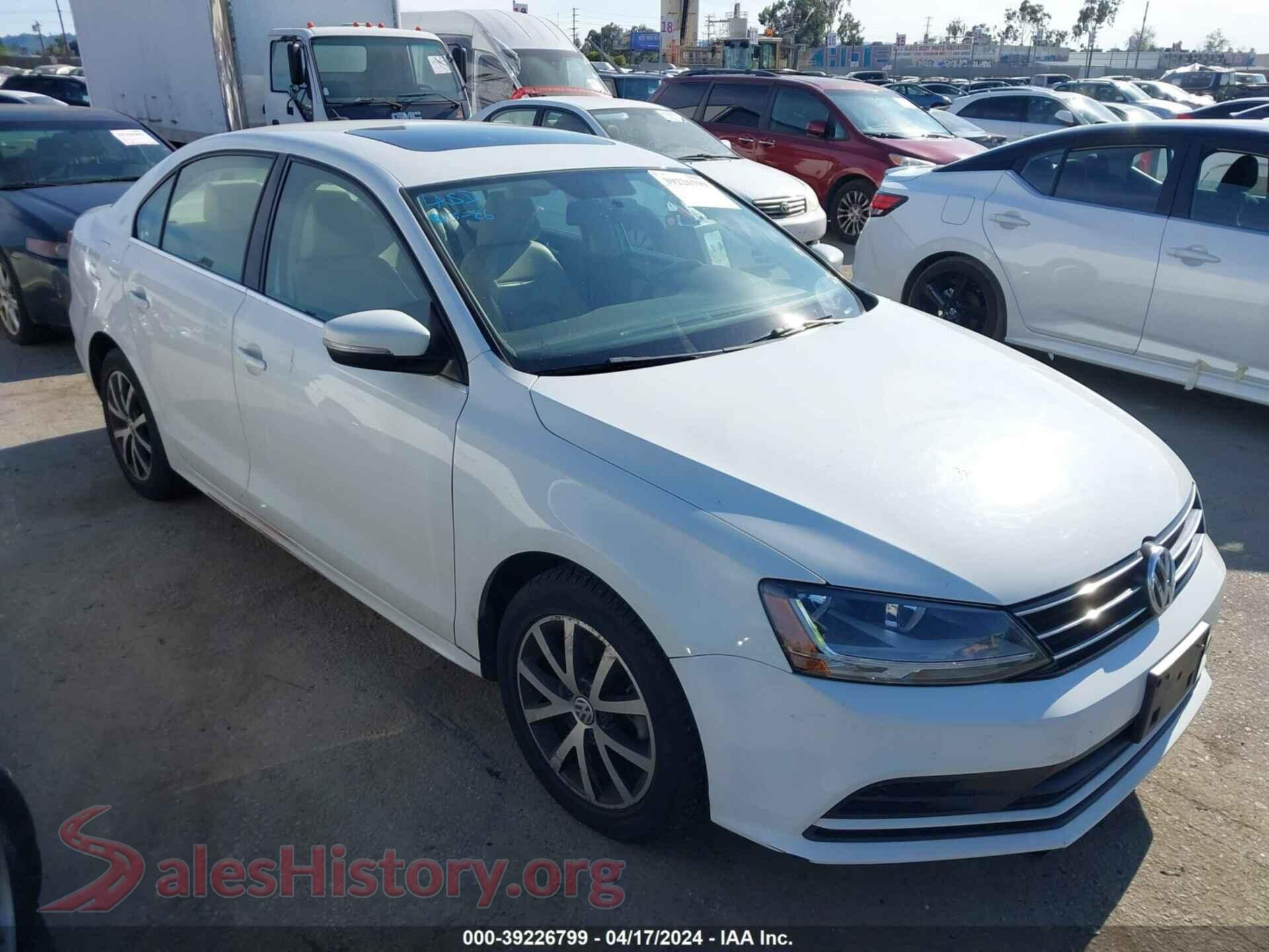 2017 VOLKSWAGEN JETTA — VIN 3VWDB7AJ7HM363137