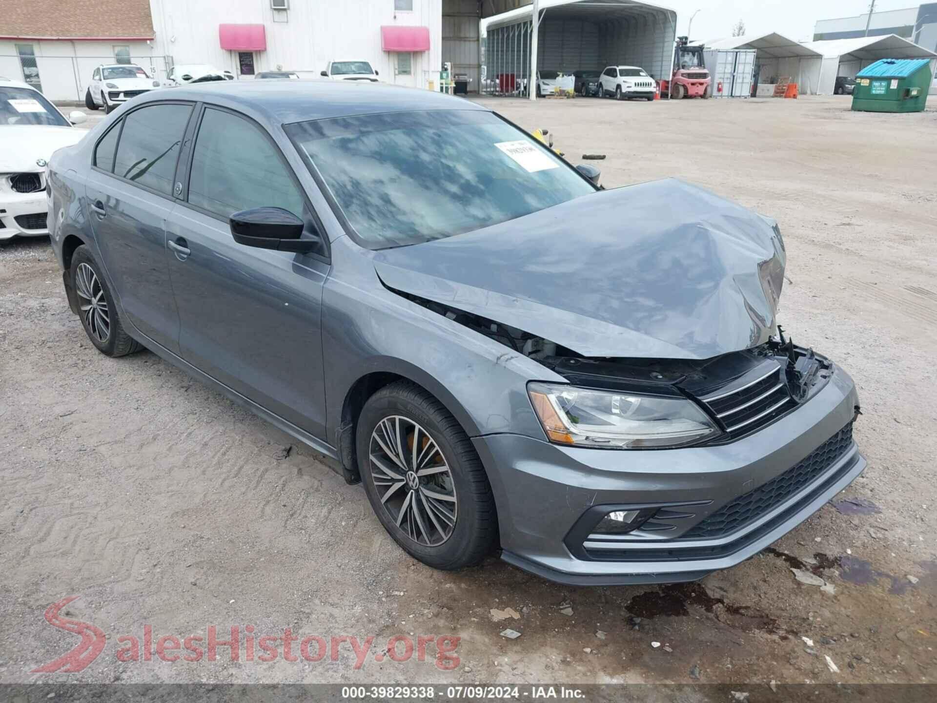 2018 VOLKSWAGEN JETTA — VIN 3VWDB7AJ8JM223071