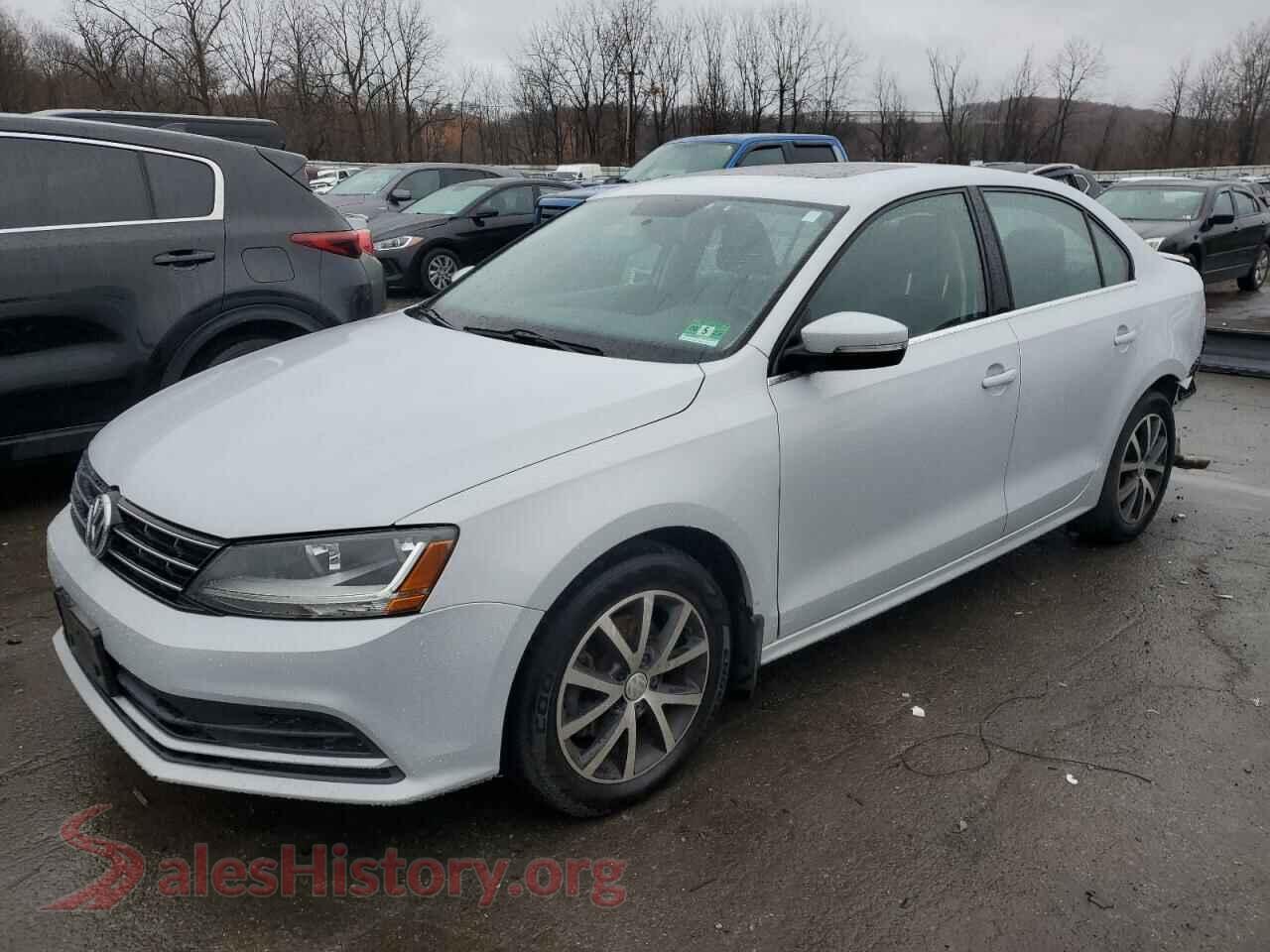 2018 VOLKSWAGEN JETTA — VIN 3VWDB7AJXJM241538