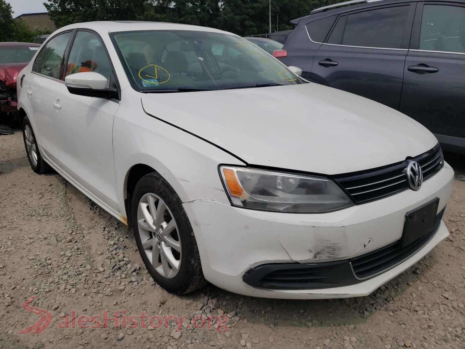 2013 VOLKSWAGEN JETTA — VIN 3VWDP7AJ5DM370373