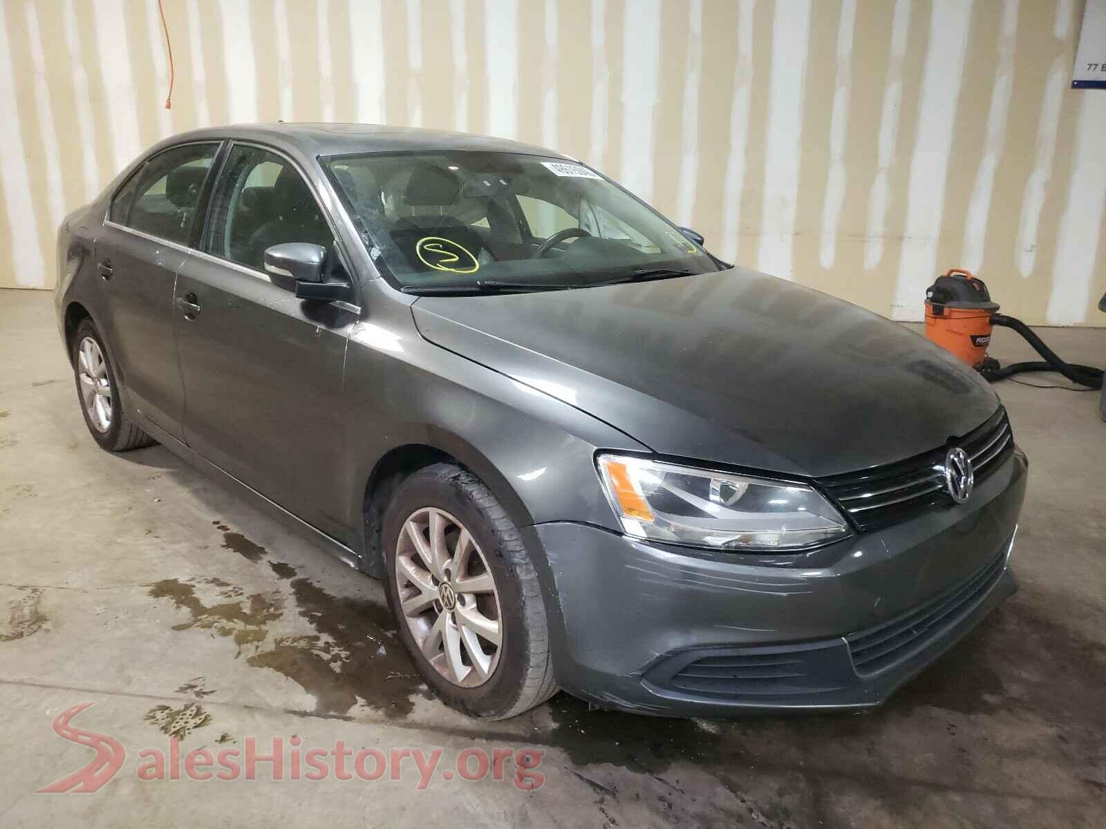 2013 VOLKSWAGEN JETTA — VIN 3VWDP7AJ5DM442124