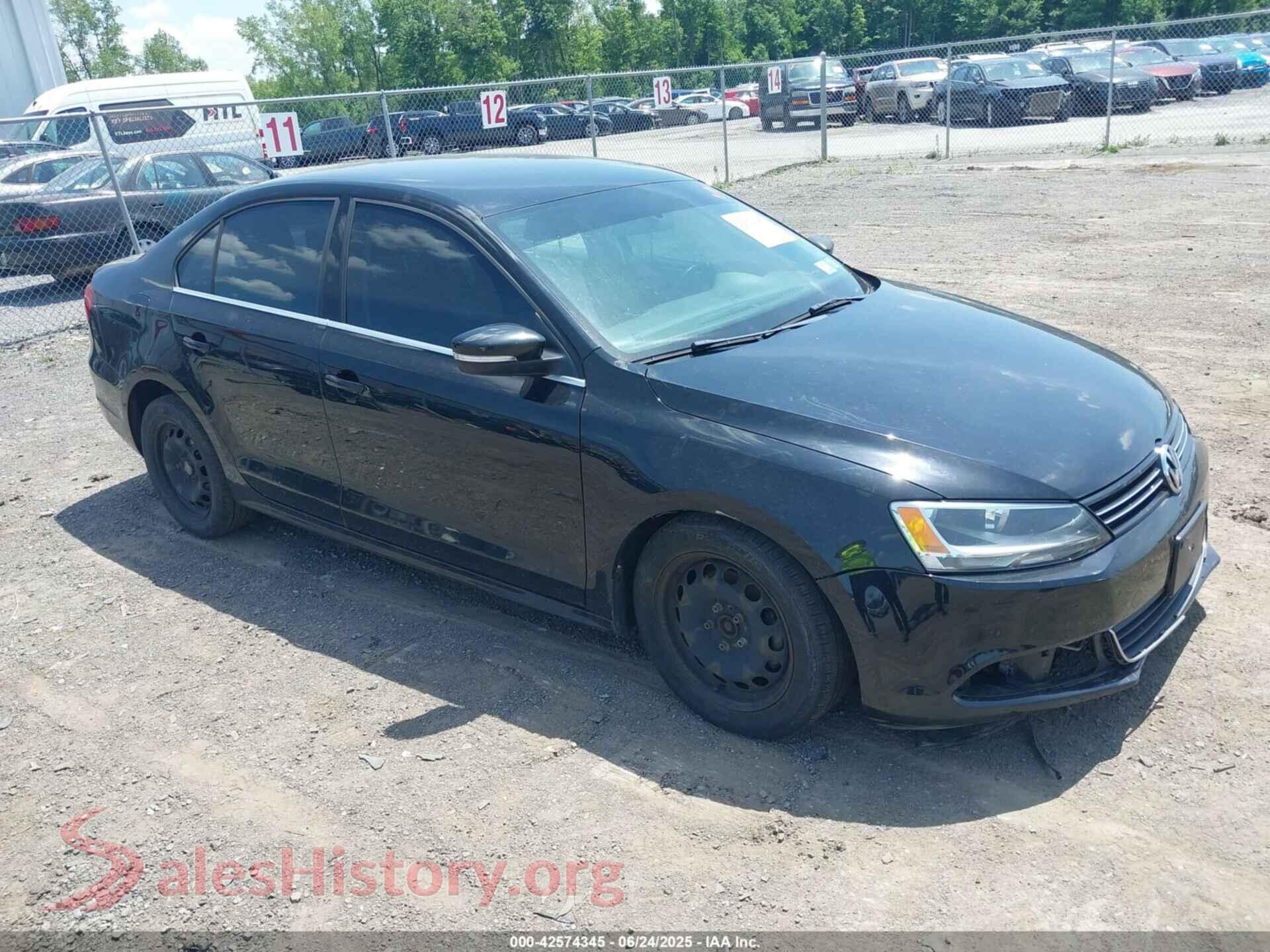2013 VOLKSWAGEN JETTA — VIN 3VWDP7AJ7DM311471