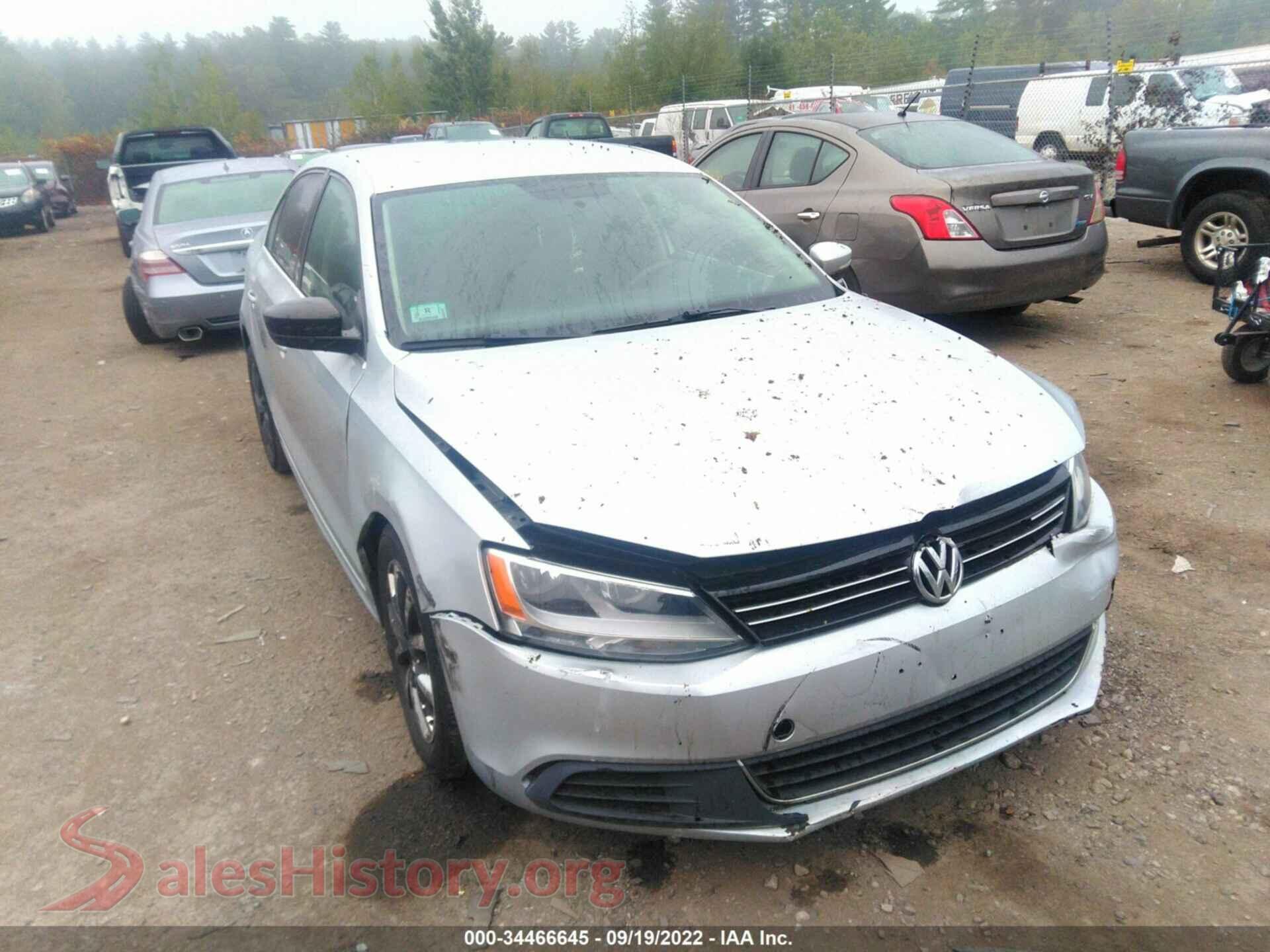 2013 VOLKSWAGEN JETTA SEDAN — VIN 3VWDP7AJ9DM298741