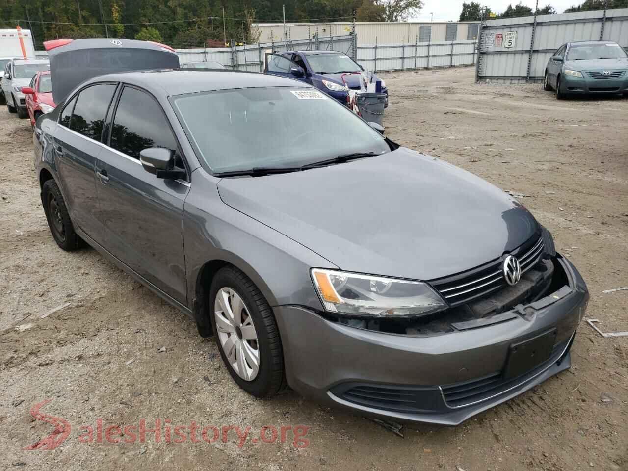 2013 VOLKSWAGEN JETTA — VIN 3VWDX7AJ3DM450223