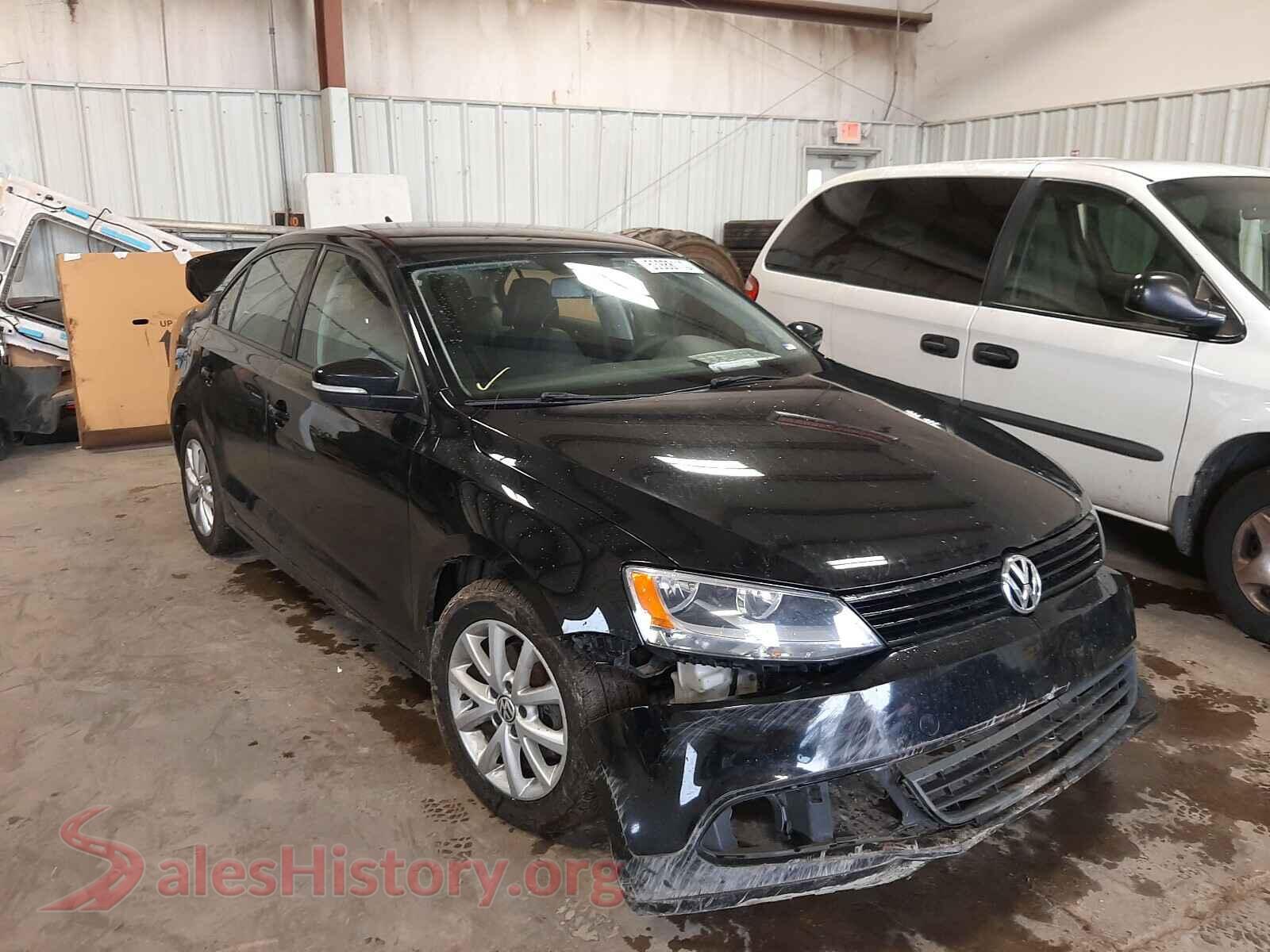 2012 VOLKSWAGEN JETTA — VIN 3VWDX7AJ4CM391097