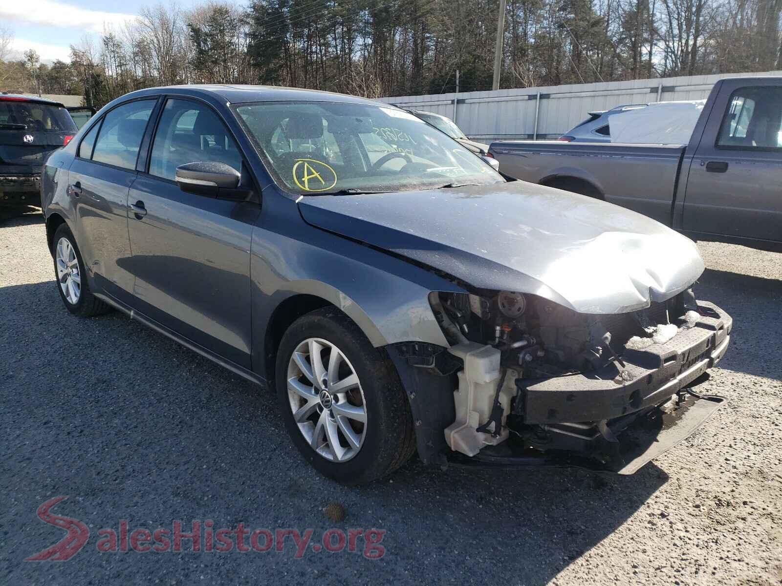 2011 VOLKSWAGEN JETTA — VIN 3VWDZ7AJ4BM355824