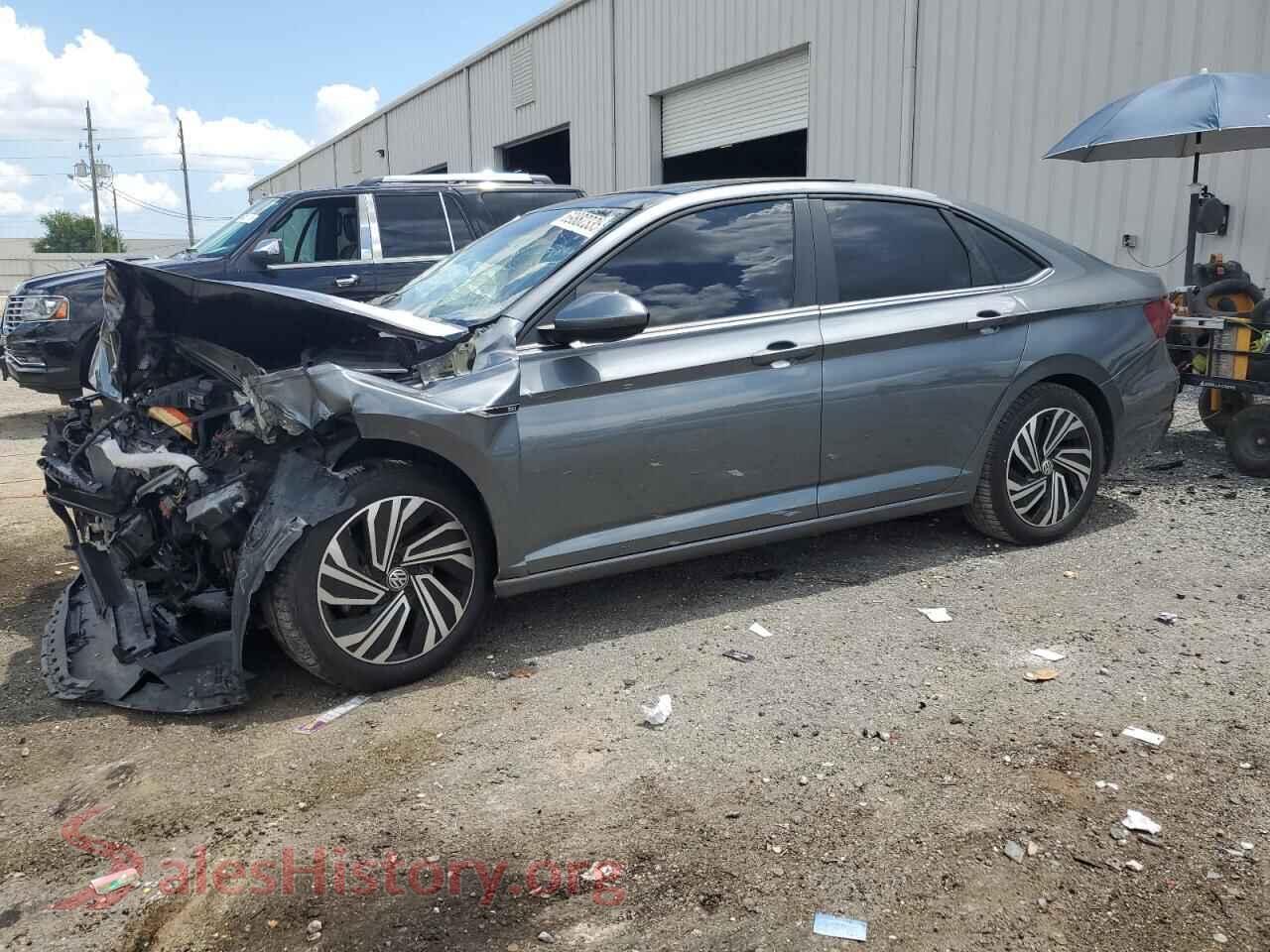 2020 VOLKSWAGEN JETTA — VIN 3VWE57BU1LM082156