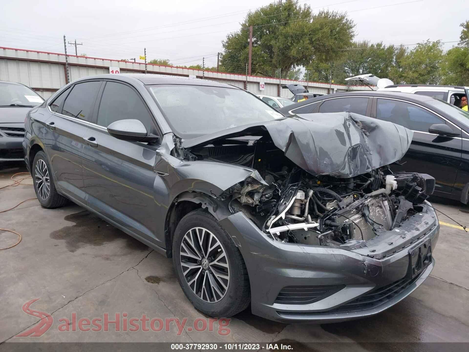 2019 VOLKSWAGEN JETTA — VIN 3VWE57BU5KM057517