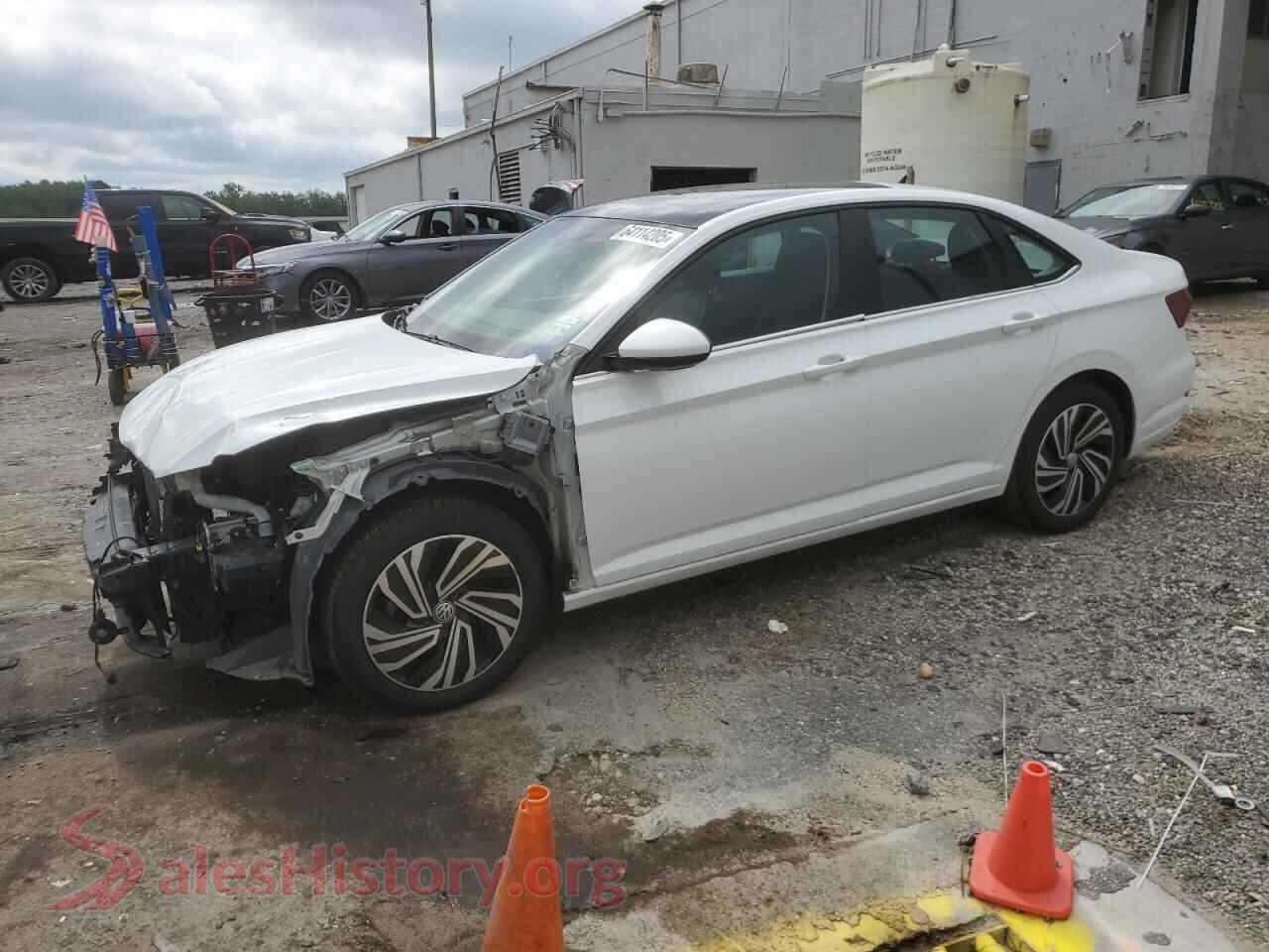 2020 VOLKSWAGEN JETTA — VIN 3VWE57BU6LM083108