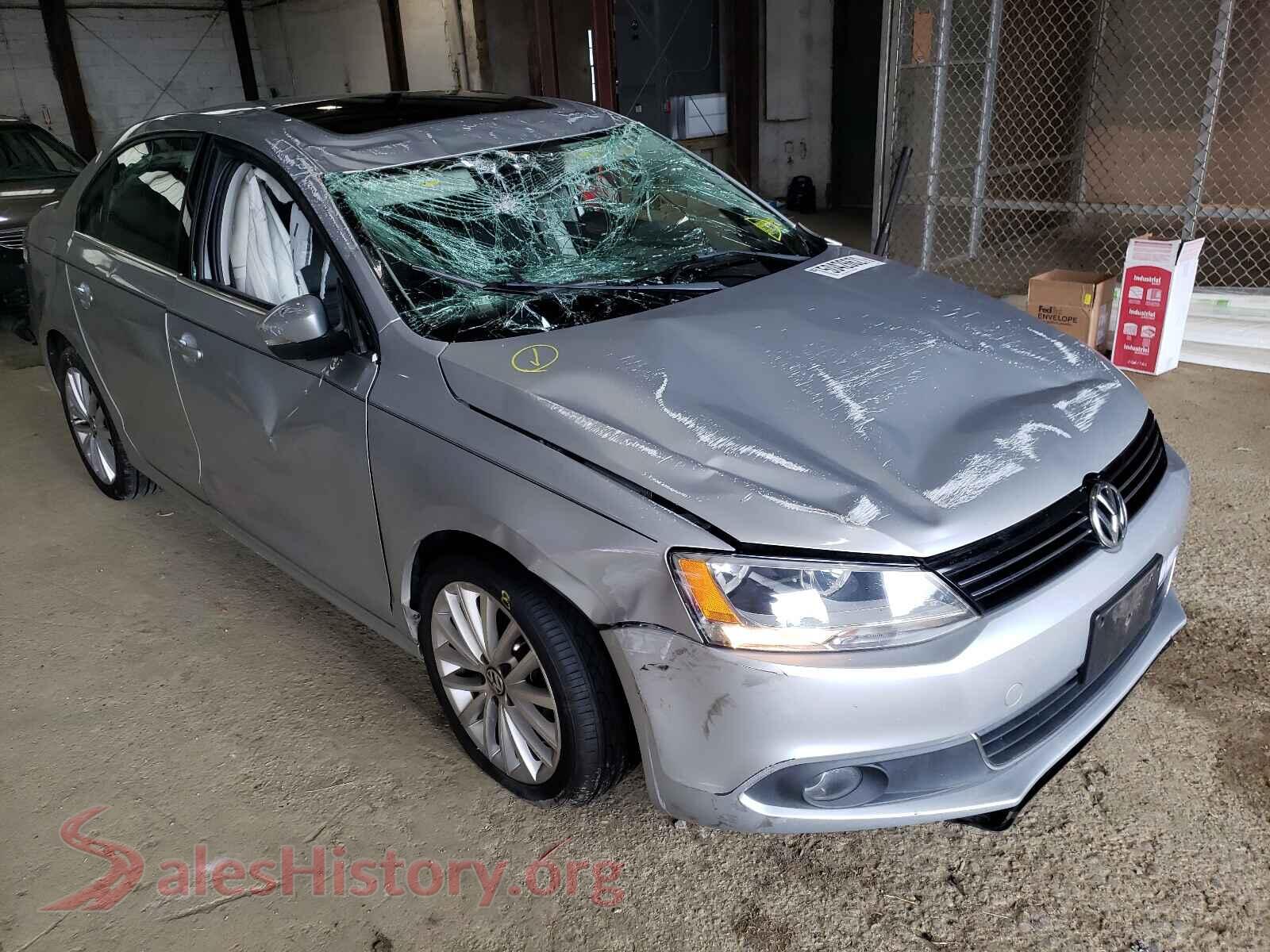 2014 VOLKSWAGEN JETTA — VIN 3VWL17AJ6EM428280