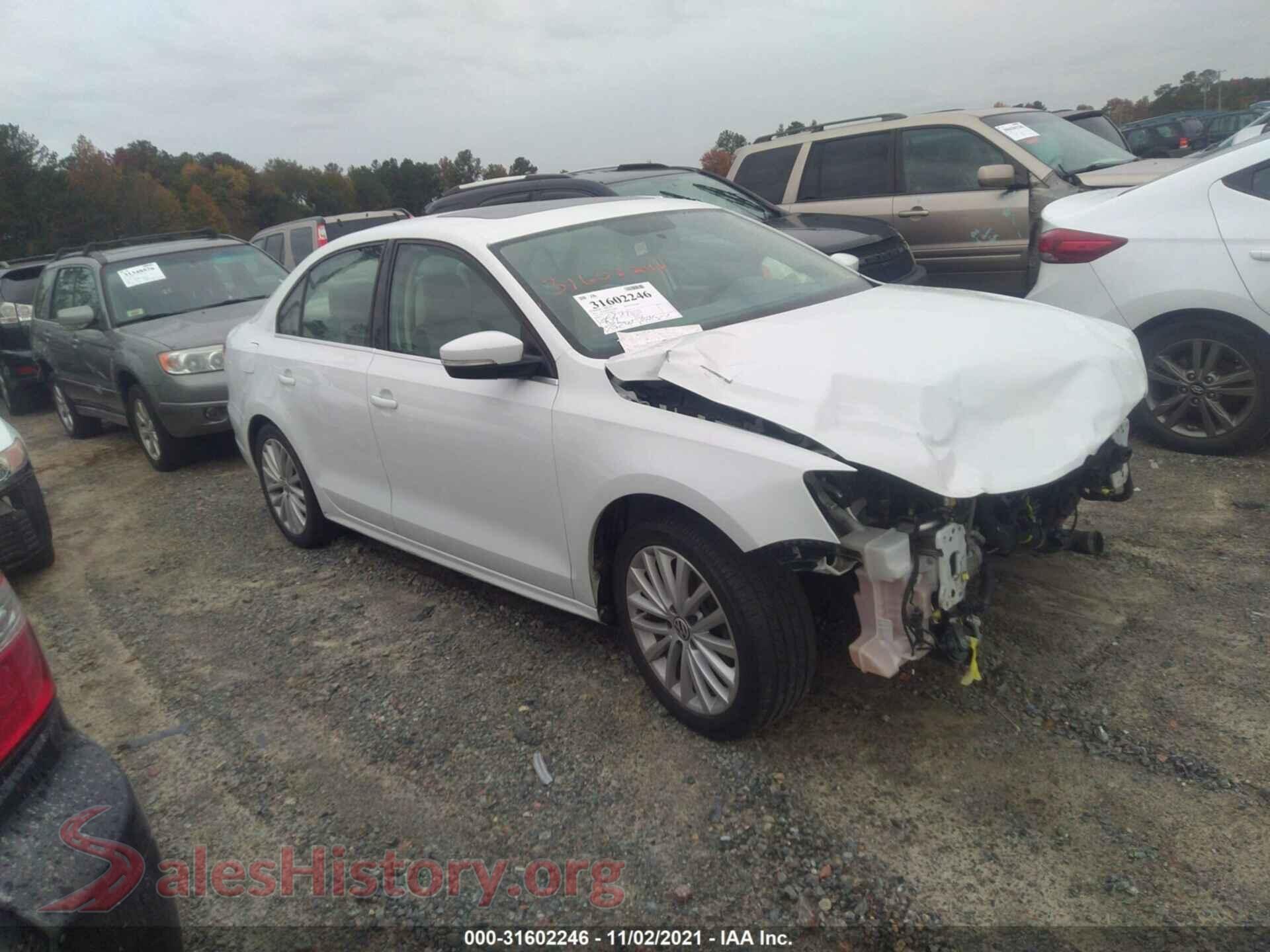 2014 VOLKSWAGEN JETTA SEDAN — VIN 3VWL17AJ7EM427655