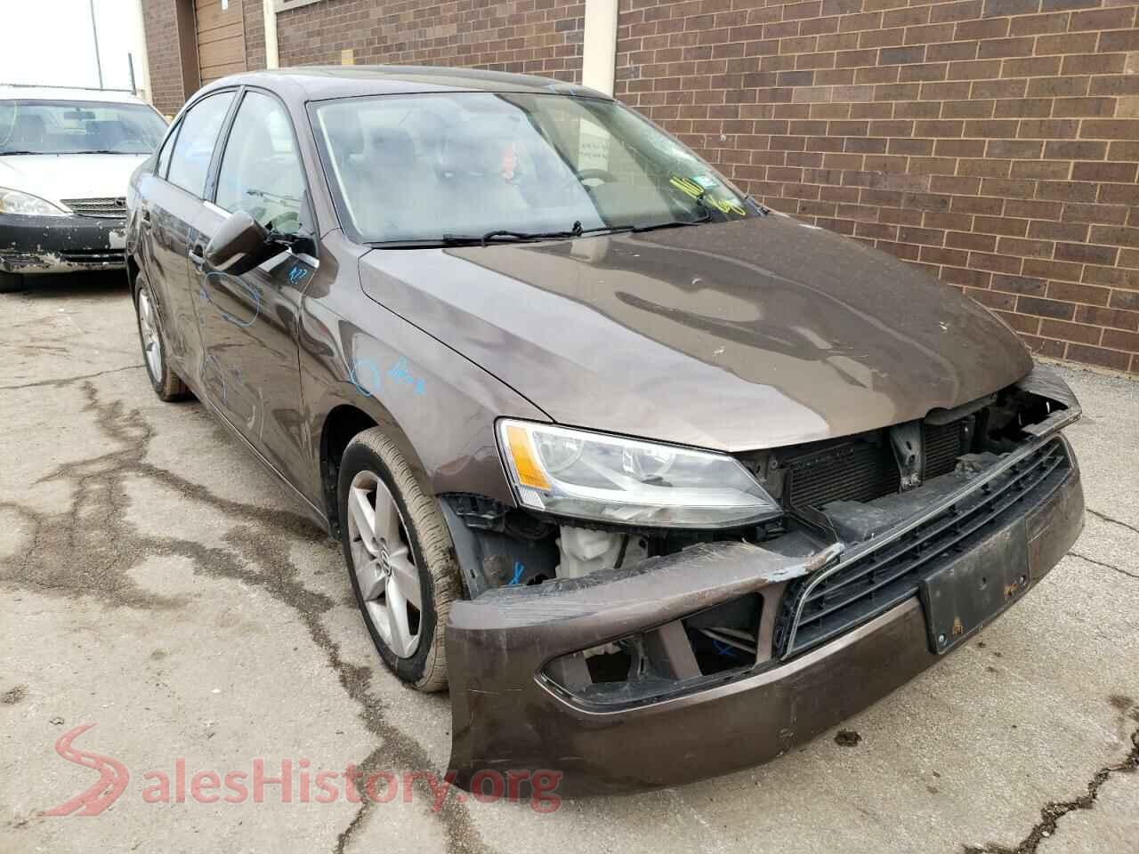 2013 VOLKSWAGEN JETTA — VIN 3VWLL7AJ4DM204918