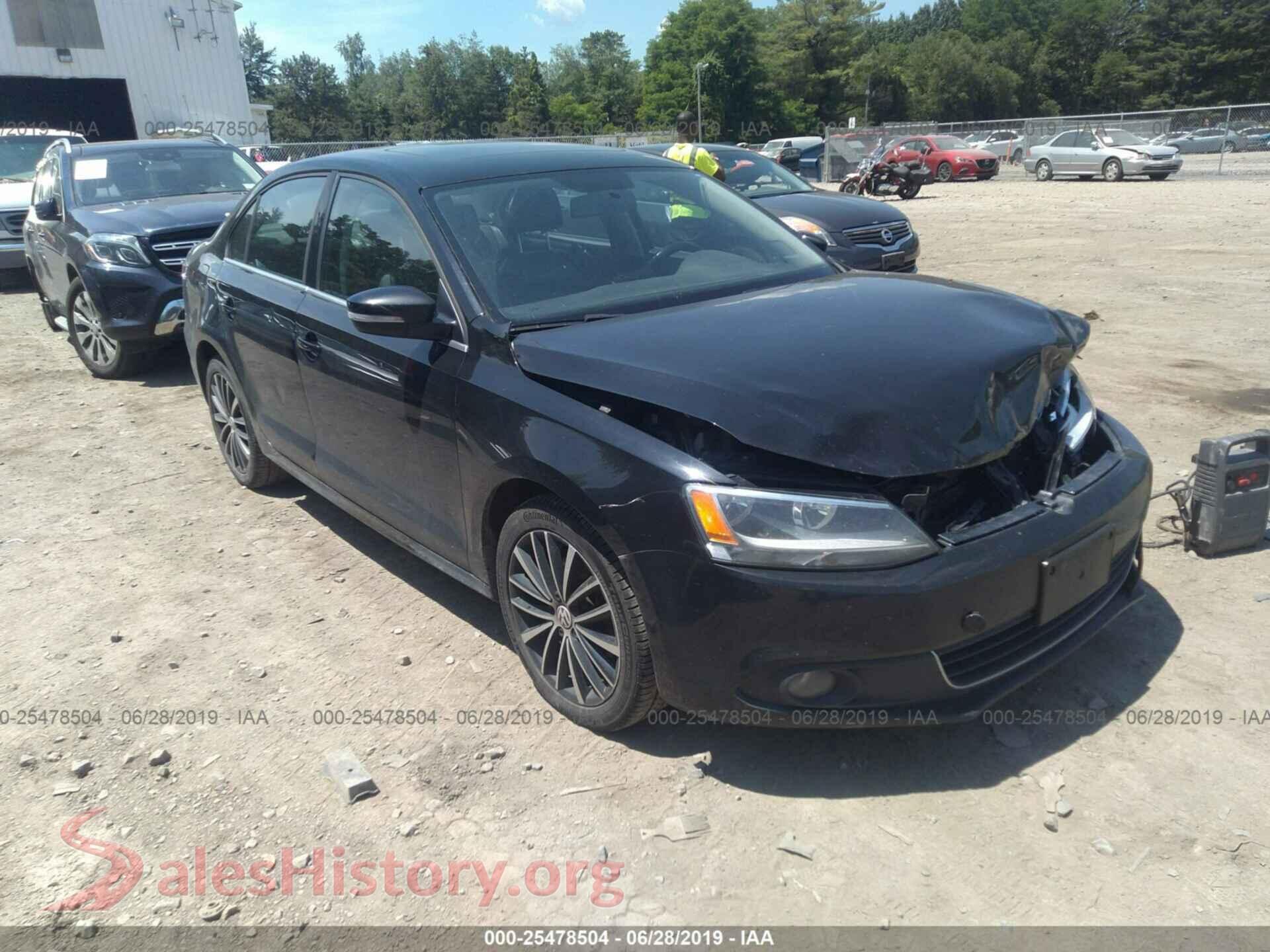 2013 VOLKSWAGEN JETTA — VIN 3VWLX7AJ4DM410003