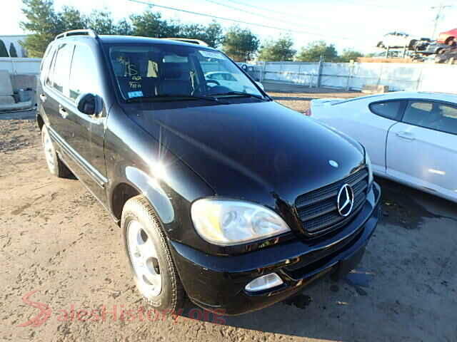 2002 MERCEDES-BENZ ML320 — VIN 4JGAB54EX2A348639