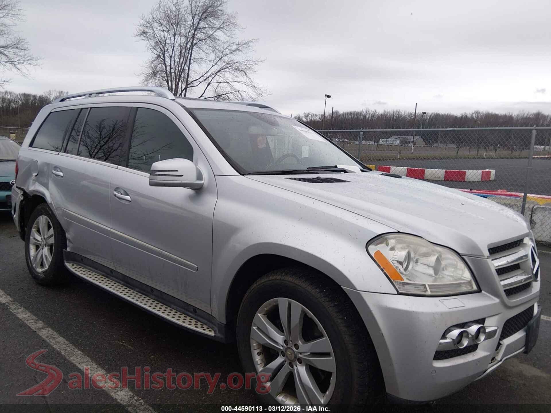 2011 MERCEDES-BENZ GL 450 — VIN 4JGBF7BE0BA756364