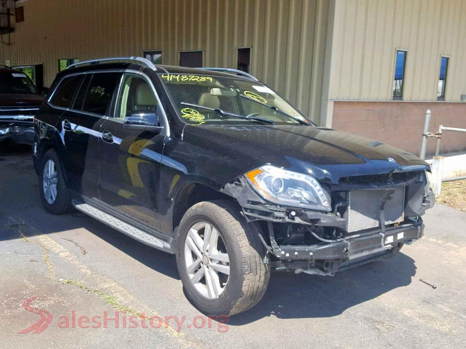 2013 MERCEDES-BENZ GL 450 4MA — VIN 4JGDF7CE8DA126389