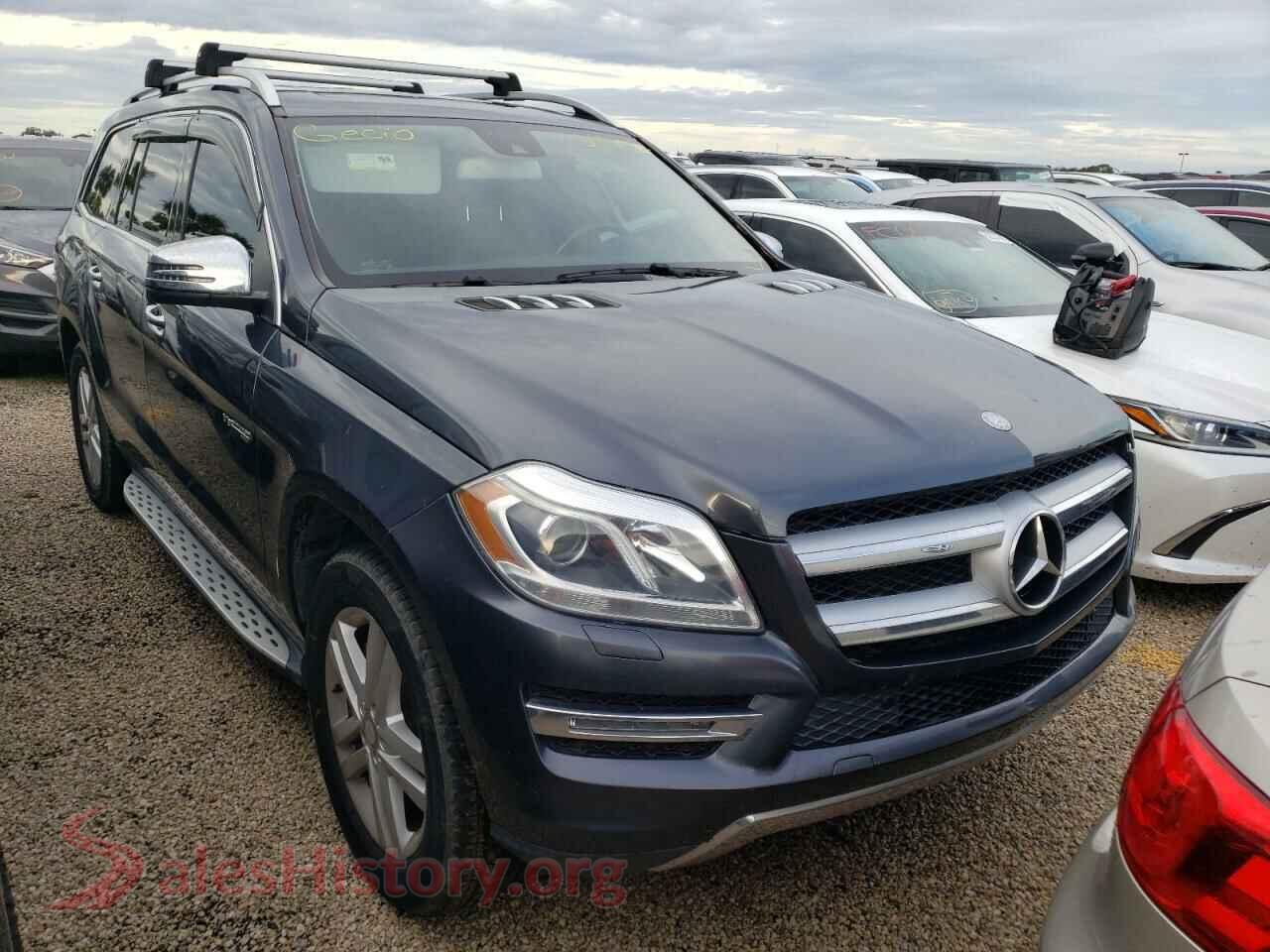 2013 MERCEDES-BENZ GL-CLASS — VIN 4JGDF7CE8DA171333