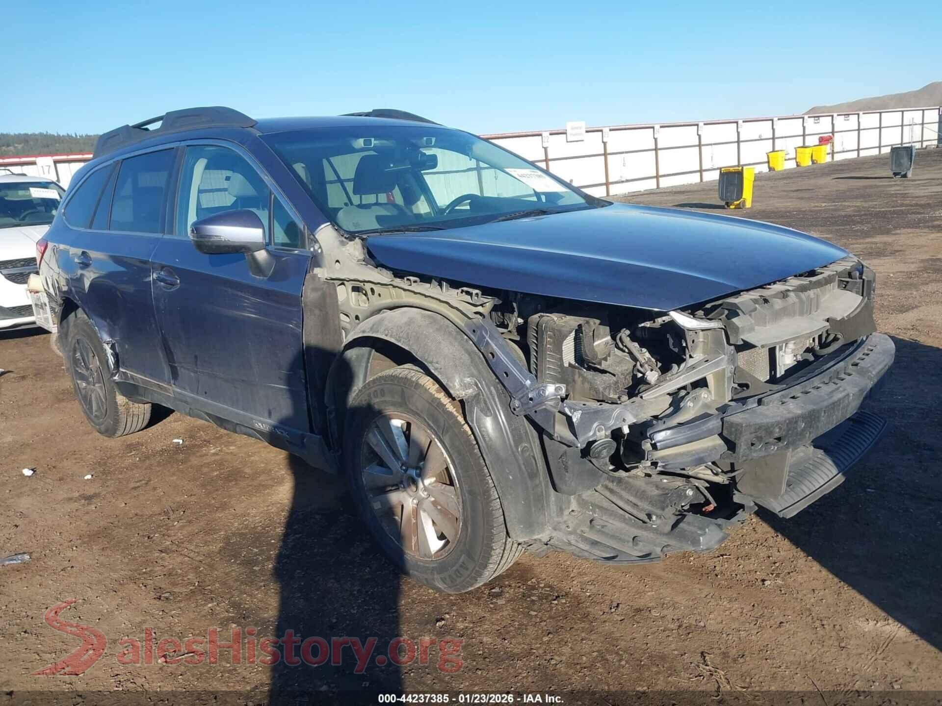 2018 SUBARU OUTBACK — VIN 4S4BSAFC2J3318580