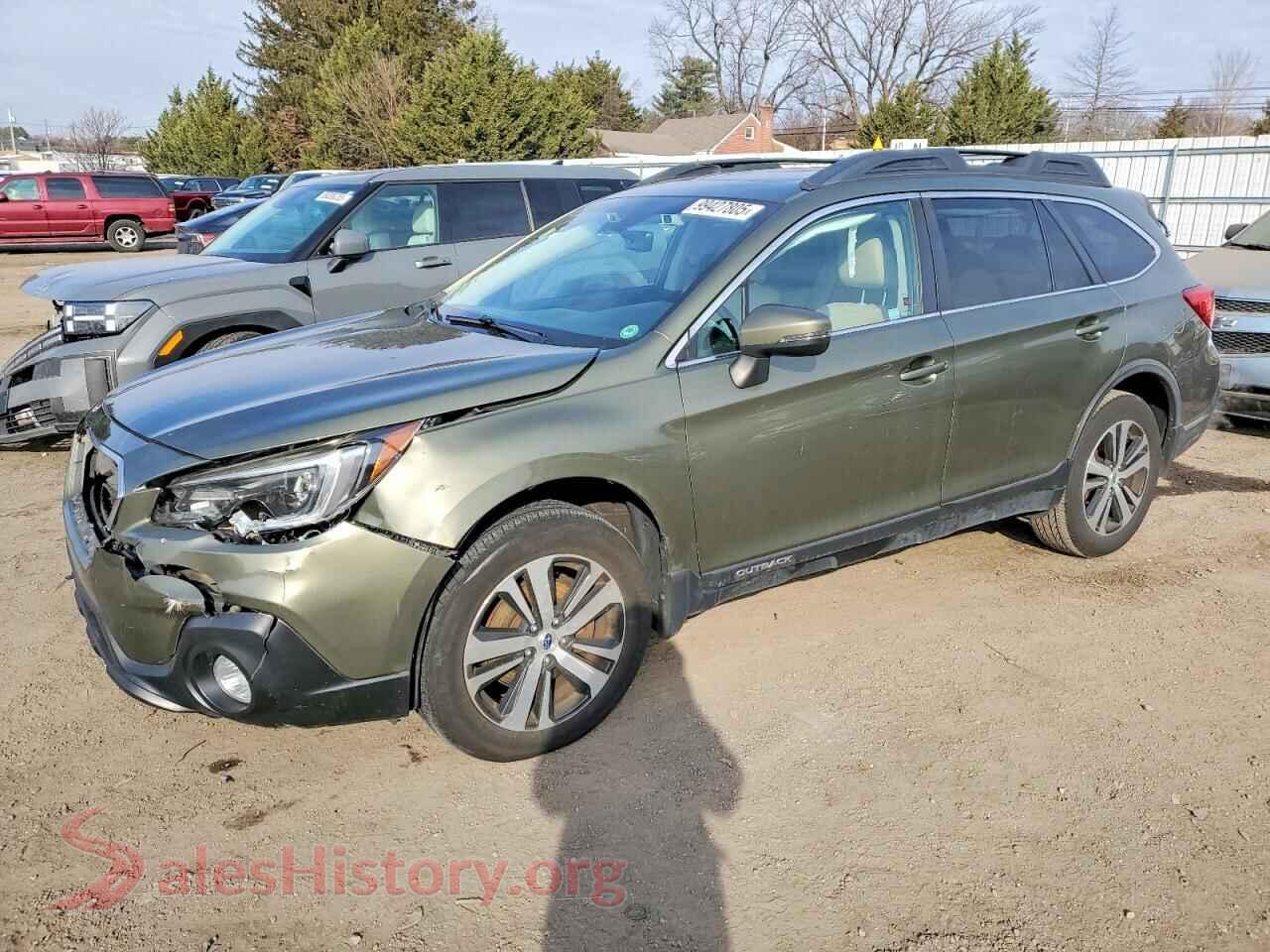 2018 SUBARU OUTBACK — VIN 4S4BSENC1J3299352