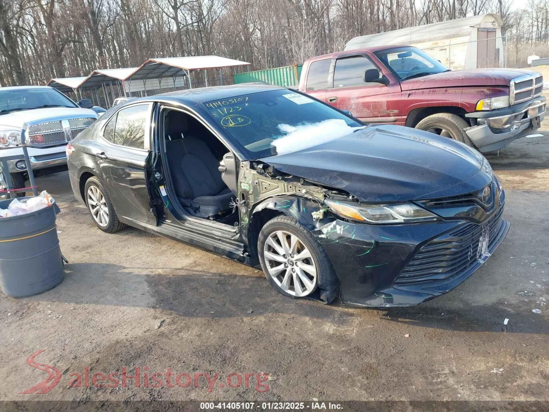 2018 TOYOTA CAMRY — VIN 4T1B11HK0JU509707