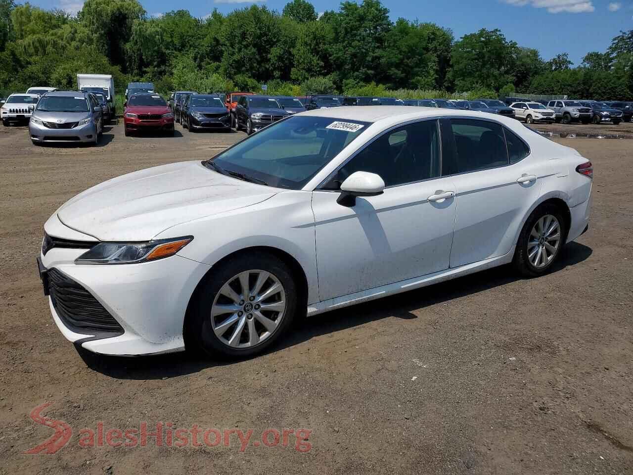 2018 TOYOTA CAMRY — VIN 4T1B11HK0JU641494